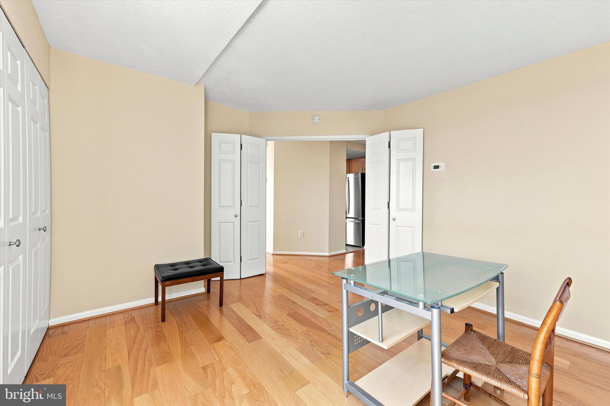 241 S 6TH STREET 00 912G