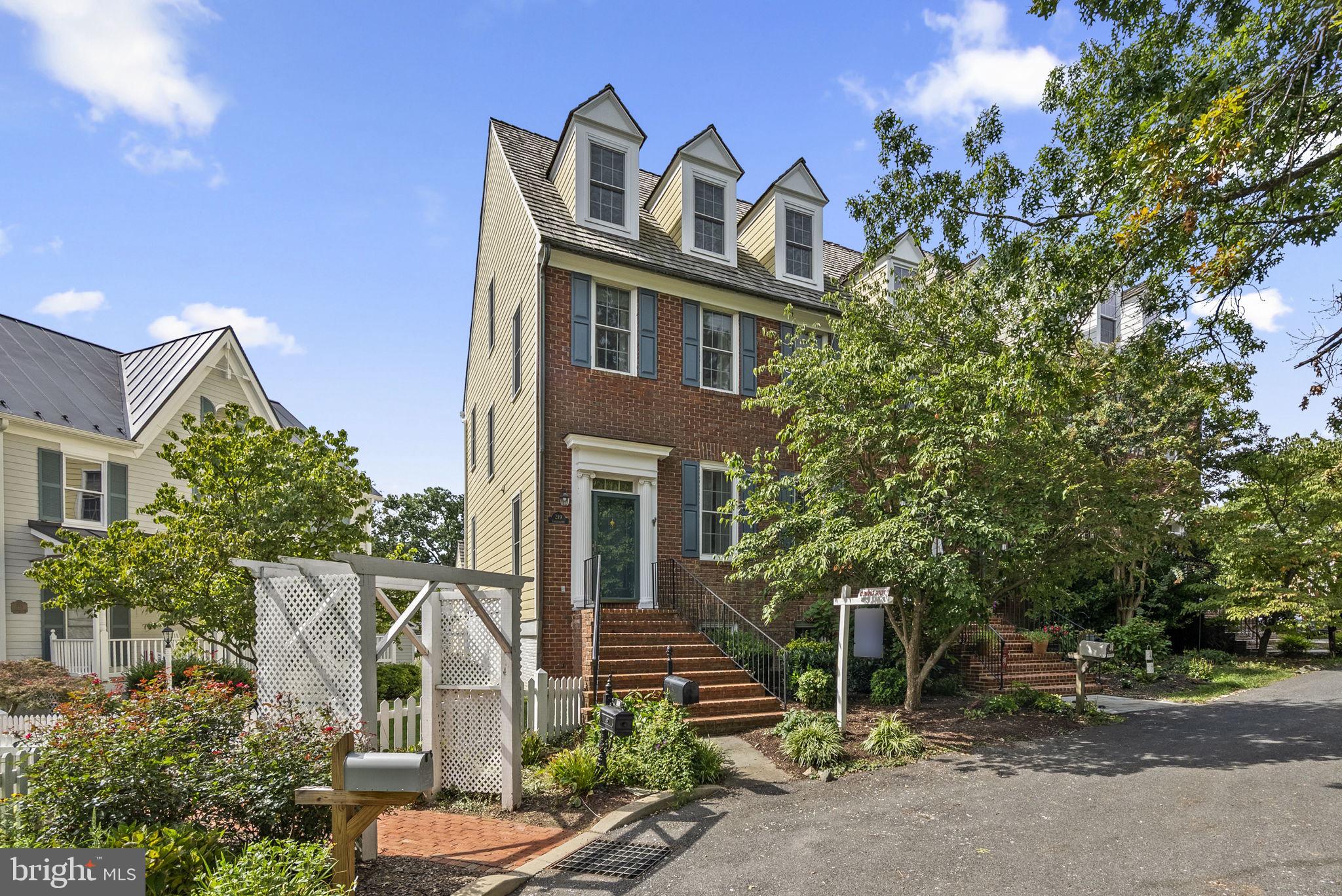 219 CHESTERTOWN STREET