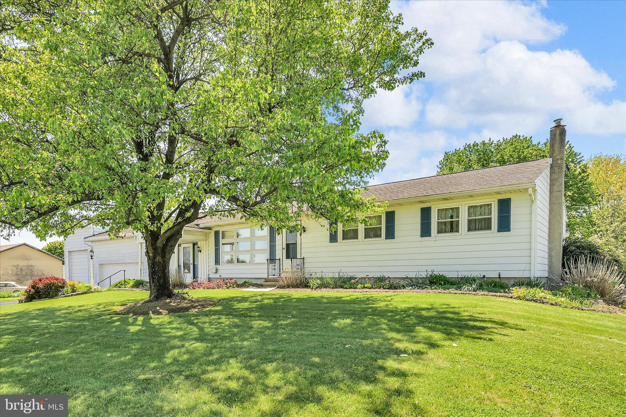 1390 POTTSVILLE PIKE