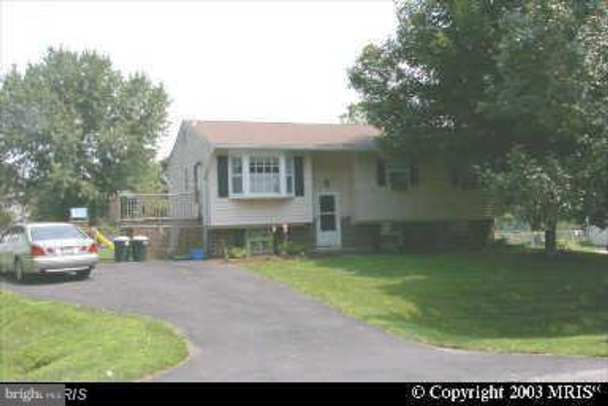 Price to sell .Ready to move in home and AS IS  addendum required. Seller likes to settle with cardinal title