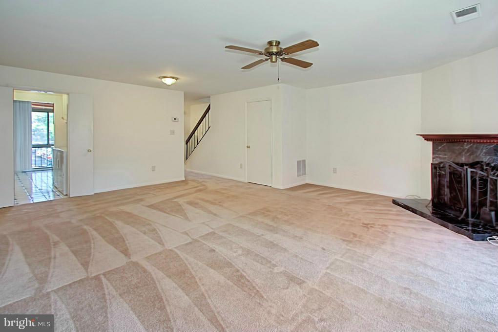 SOUTHAMPTON - Residential Lease