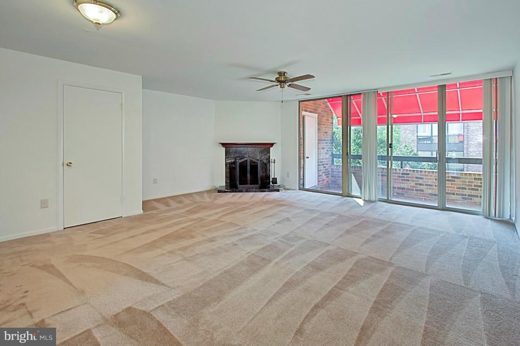 SOUTHAMPTON - Residential Lease