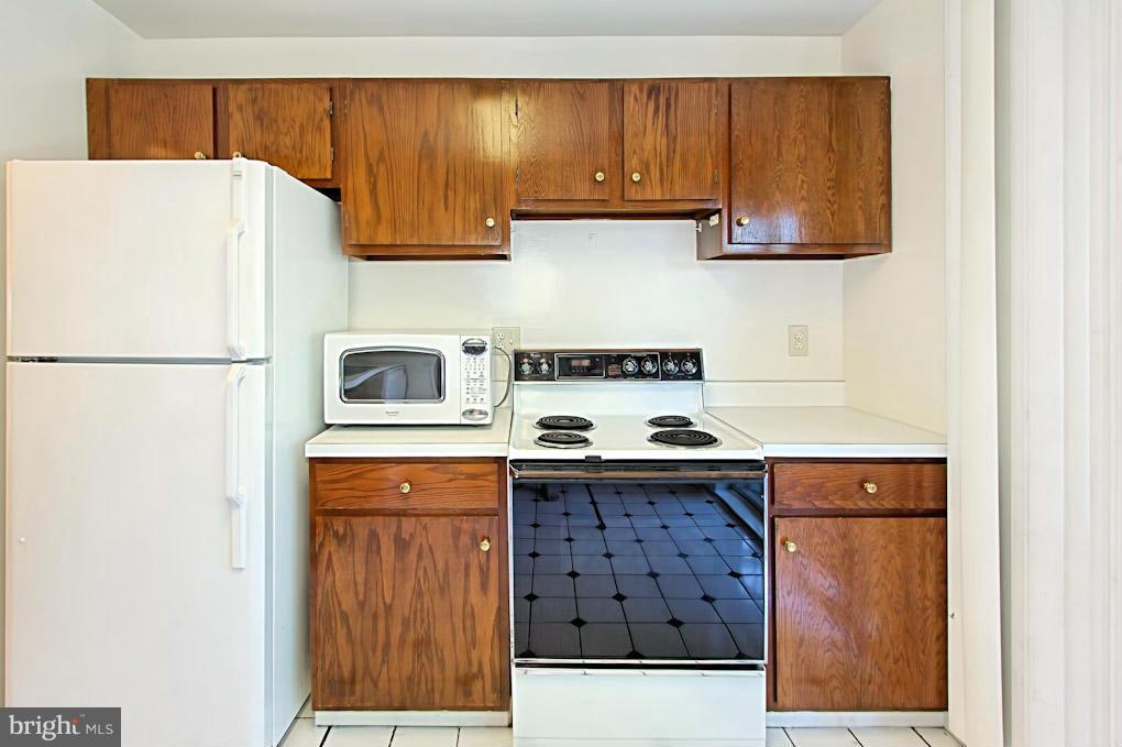 SOUTHAMPTON - Residential Lease