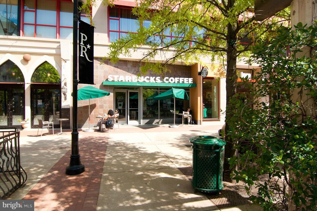 SOUTHAMPTON - Residential Lease