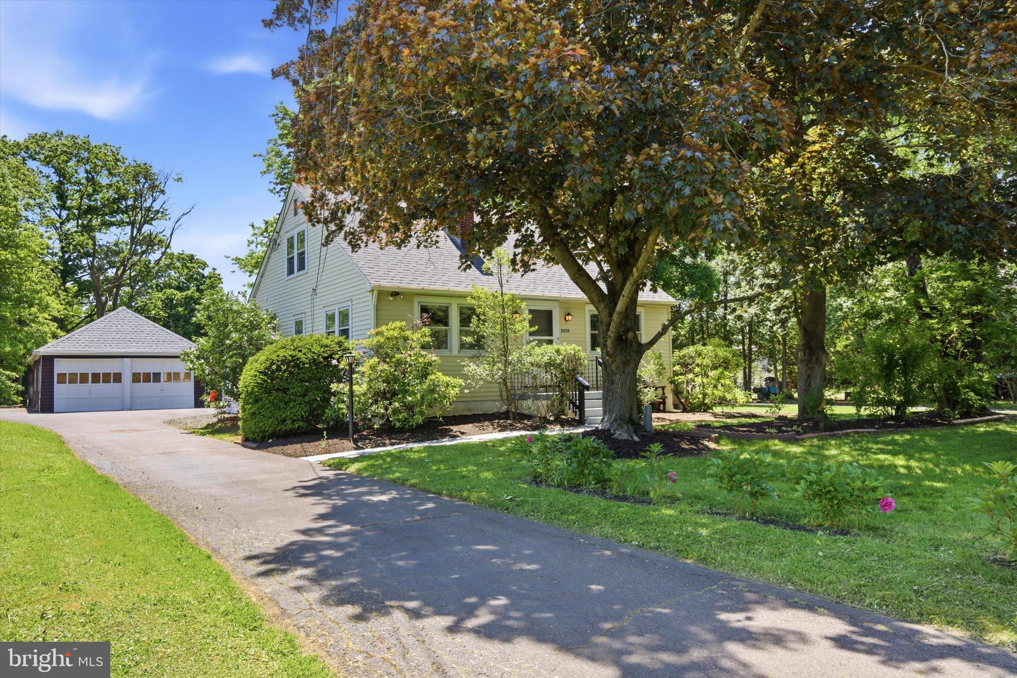 2339 E VINE STREET