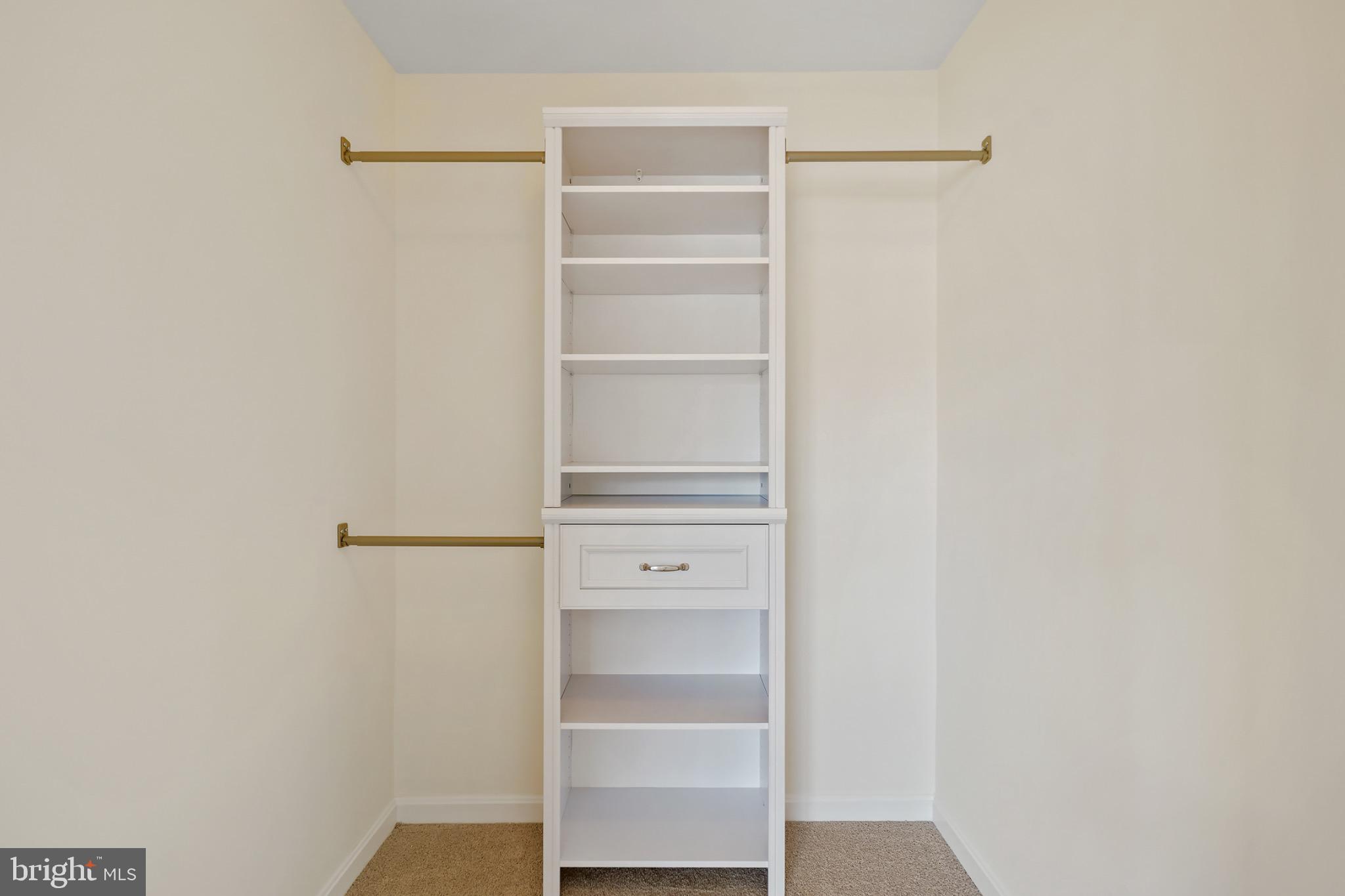 PROSPECT COVE AT LAKESID - Residential