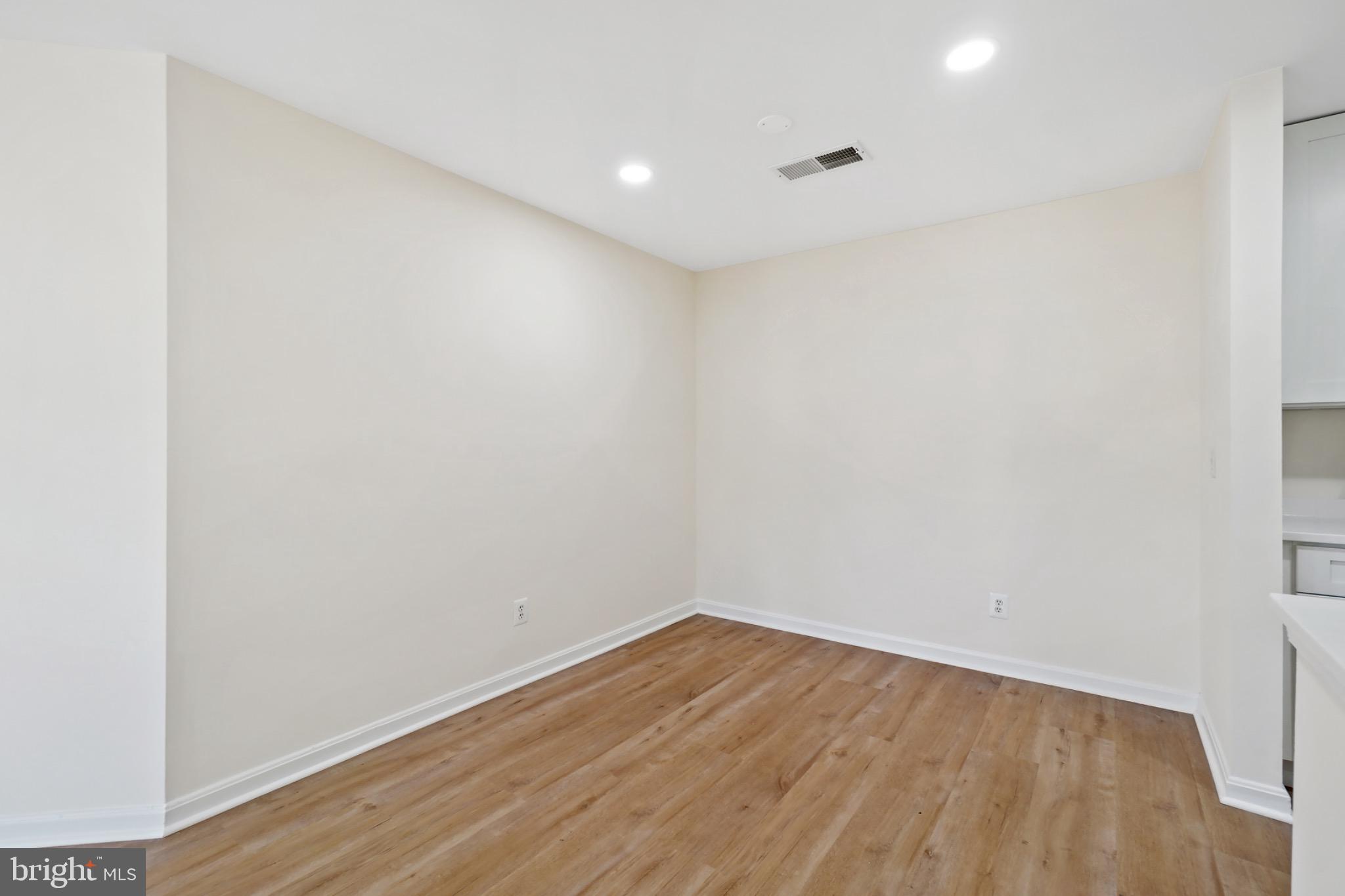 PROSPECT COVE AT LAKESID - Residential