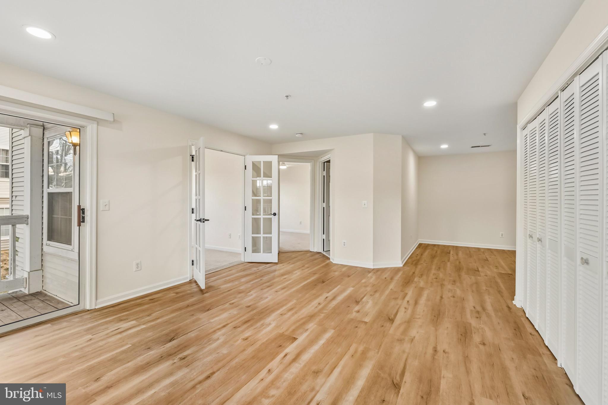 PROSPECT COVE AT LAKESID - Residential