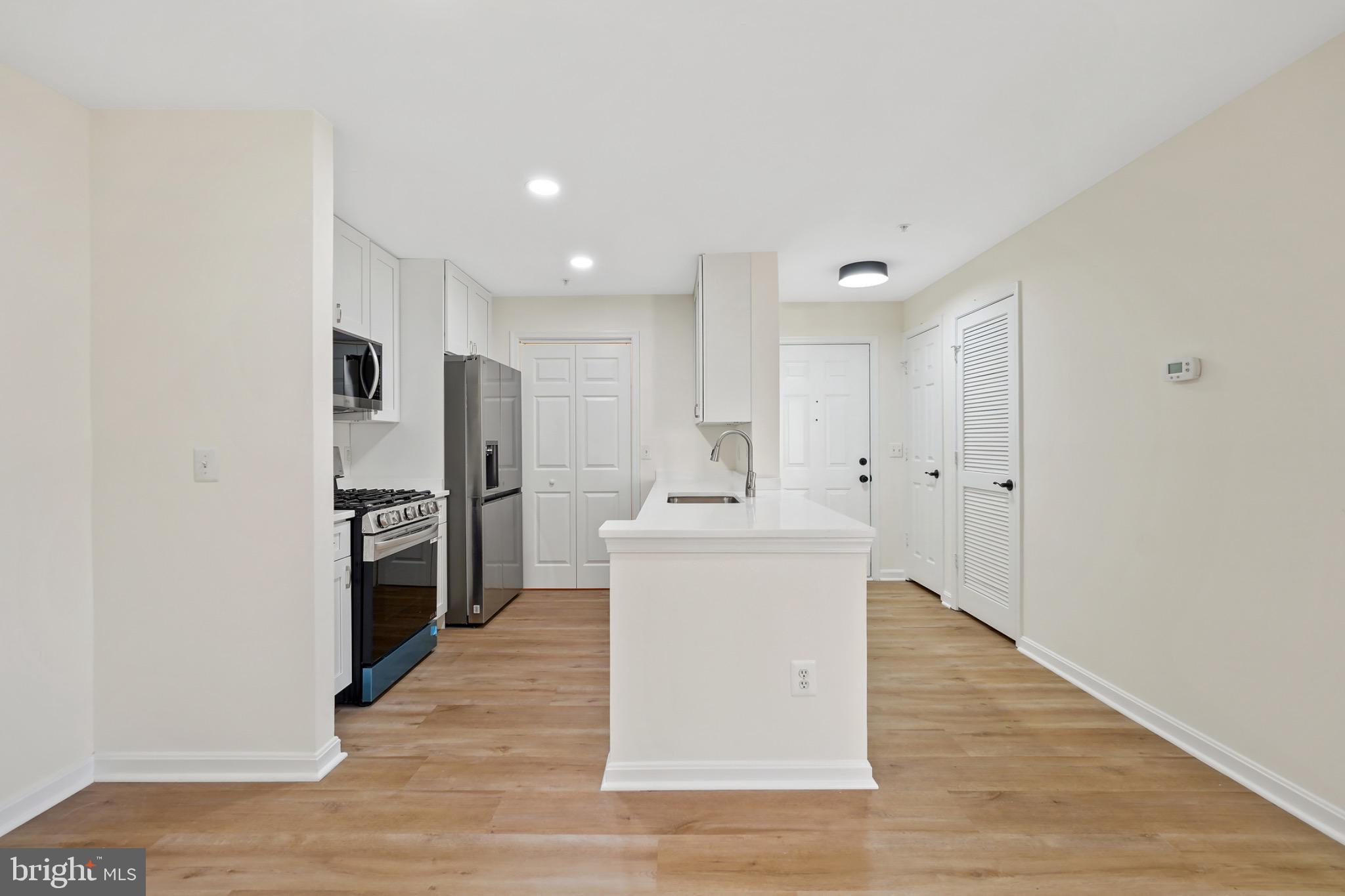 PROSPECT COVE AT LAKESID - Residential