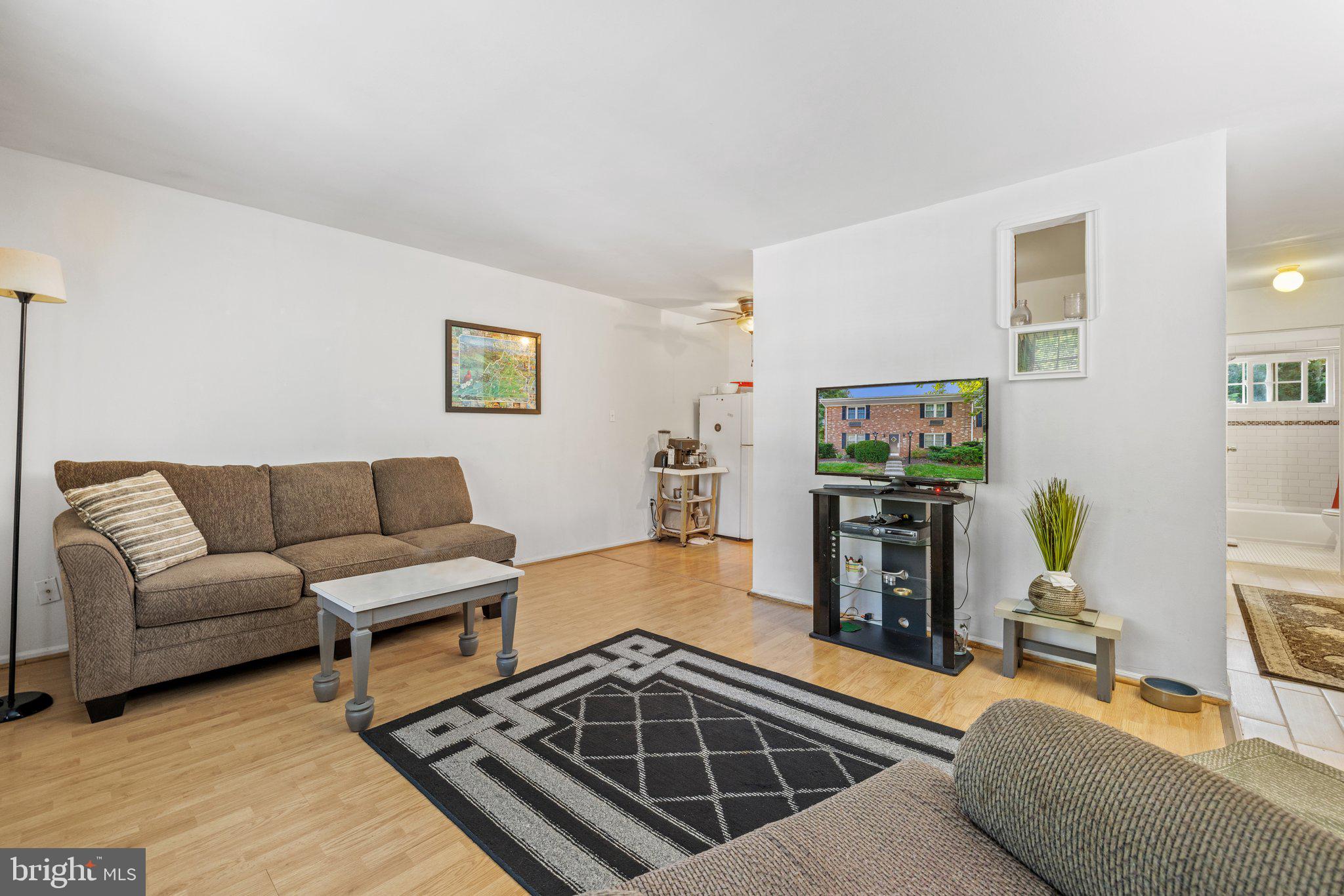 PEMBROOKE - Residential