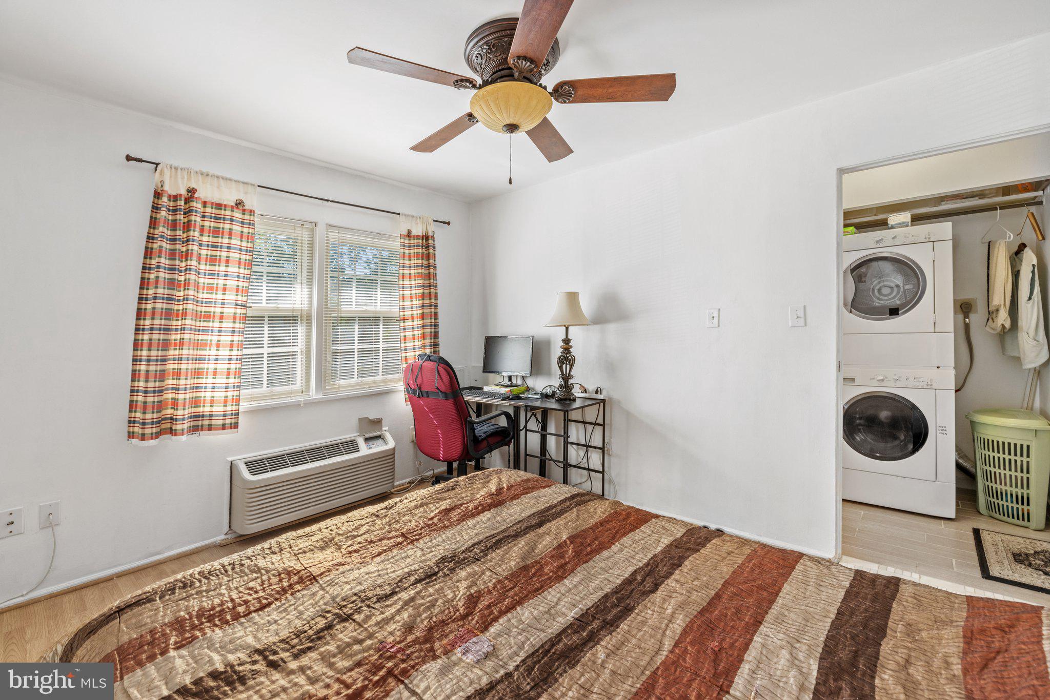 PEMBROOKE - Residential