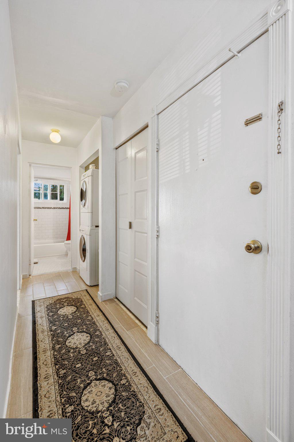 PEMBROOKE - Residential