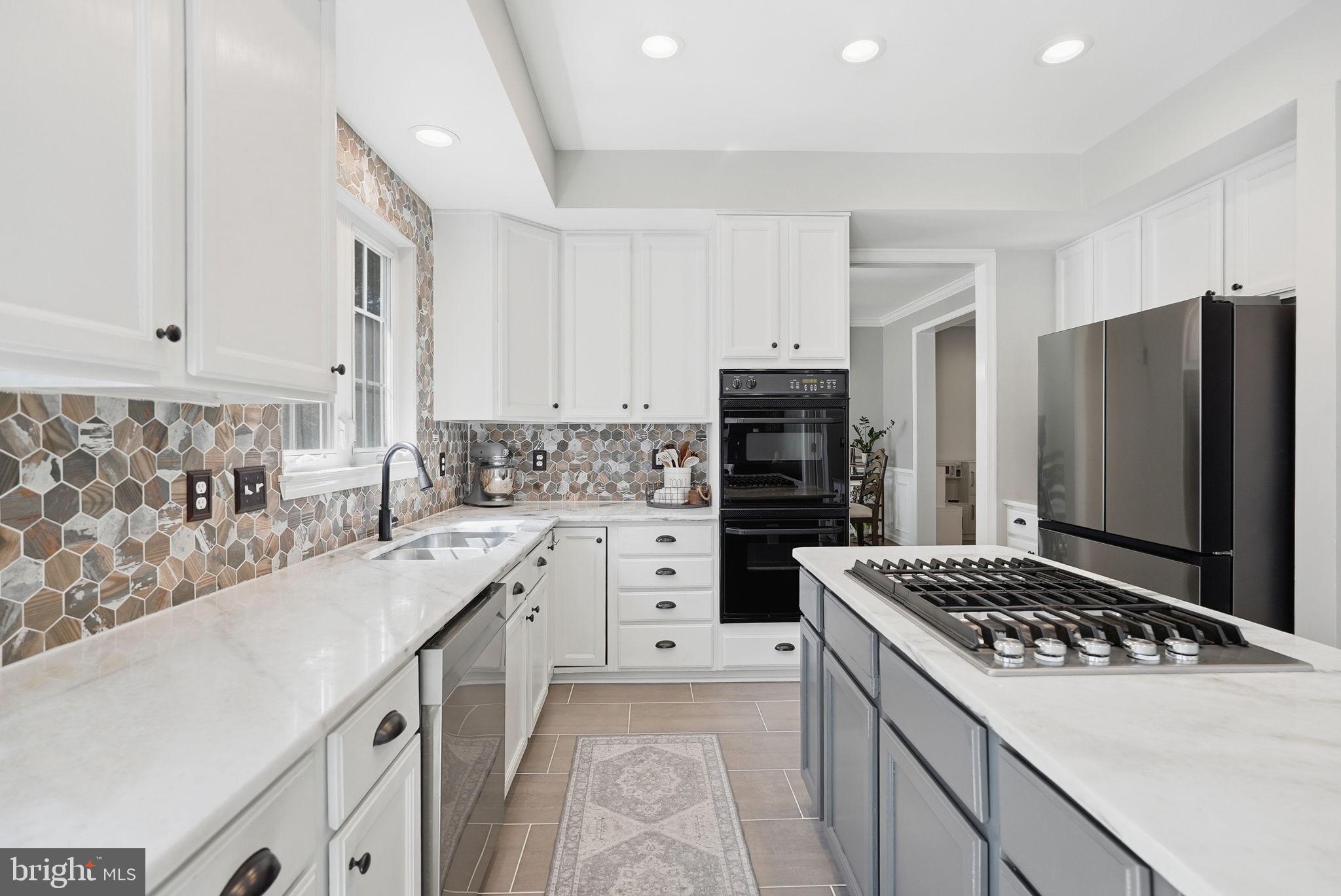 DAWSON LANDING - Residential