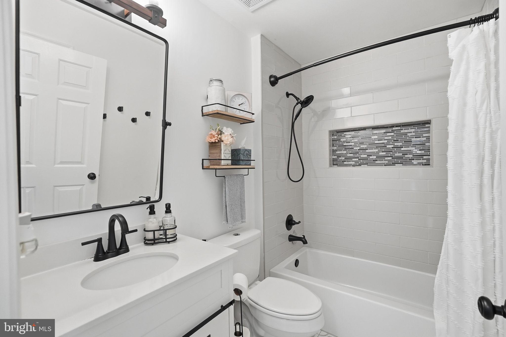 DAWSON LANDING - Residential