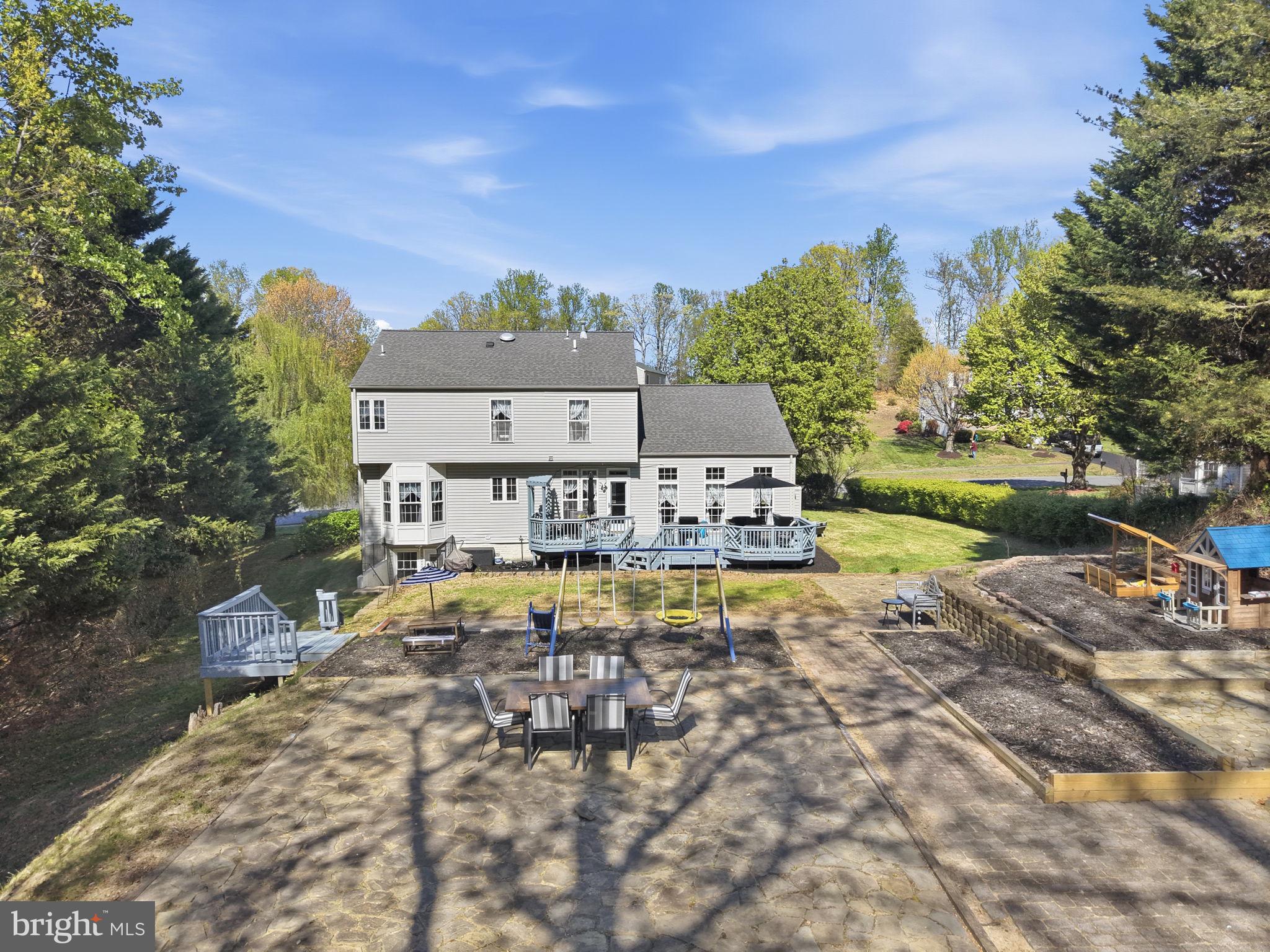 DAWSON LANDING - Residential