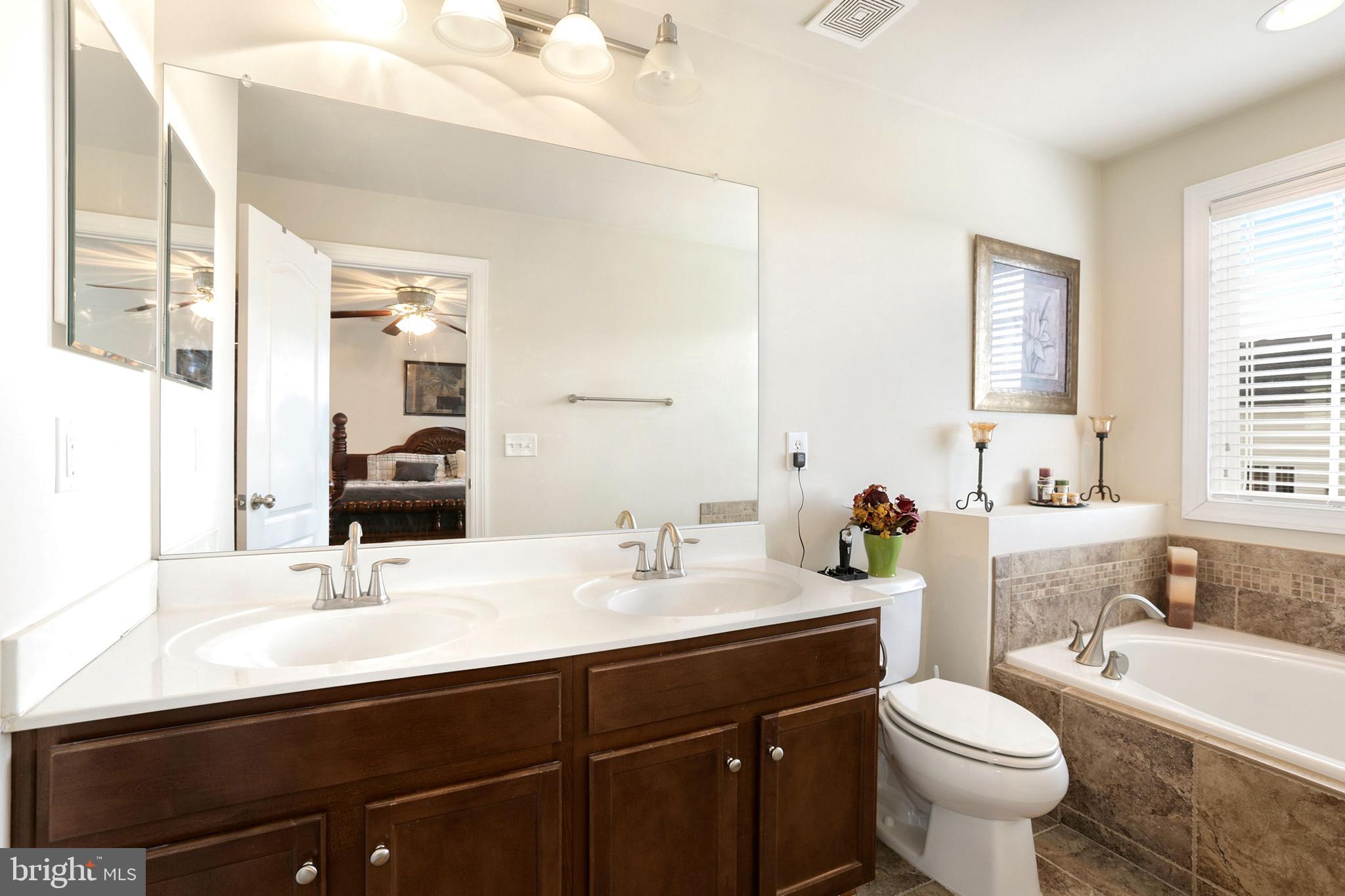 PORT POTOMAC - Residential