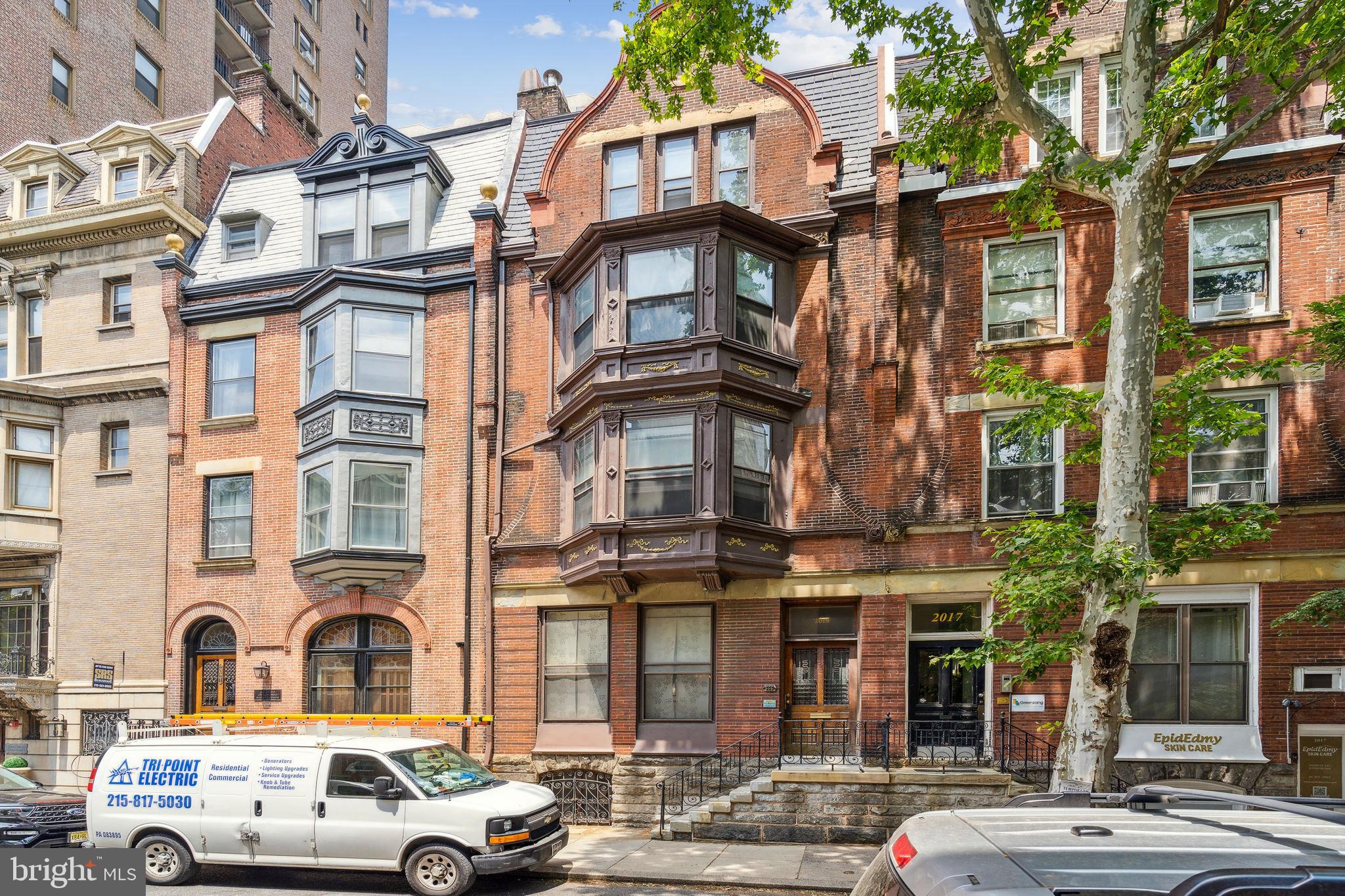 Very spacious one bedroom one bathroom apartment available in a historic brownstone one block from Rittenhouse Square park. Original parquet wood floors, high ceilings, expansive living area, separate dining room, and tile bathroom. Washer and dryer in building. Short walk to University City, Penn, Drexel, CHOP, and the Hospital of the University of Pennsylvania. Tenant is responsible for gas and electricity.