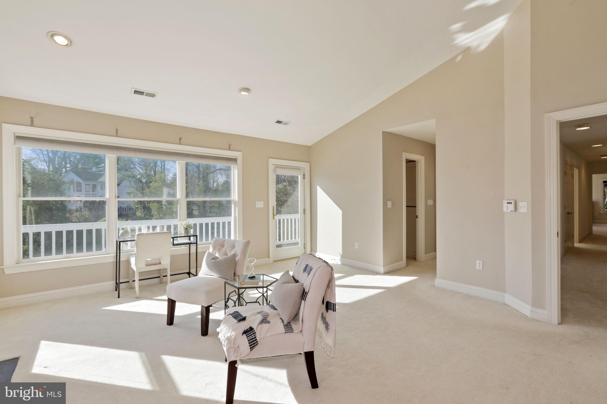 ANNAPOLIS ROADS - Residential