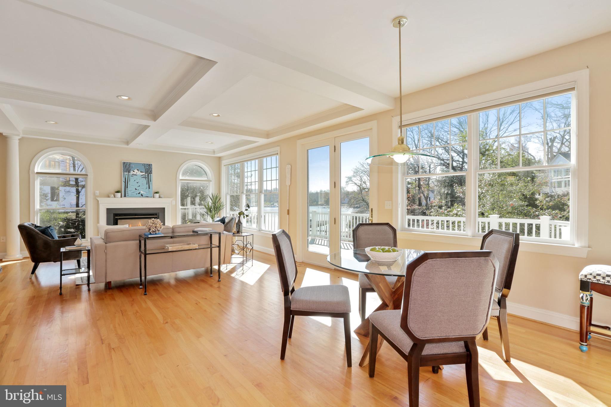 ANNAPOLIS ROADS - Residential