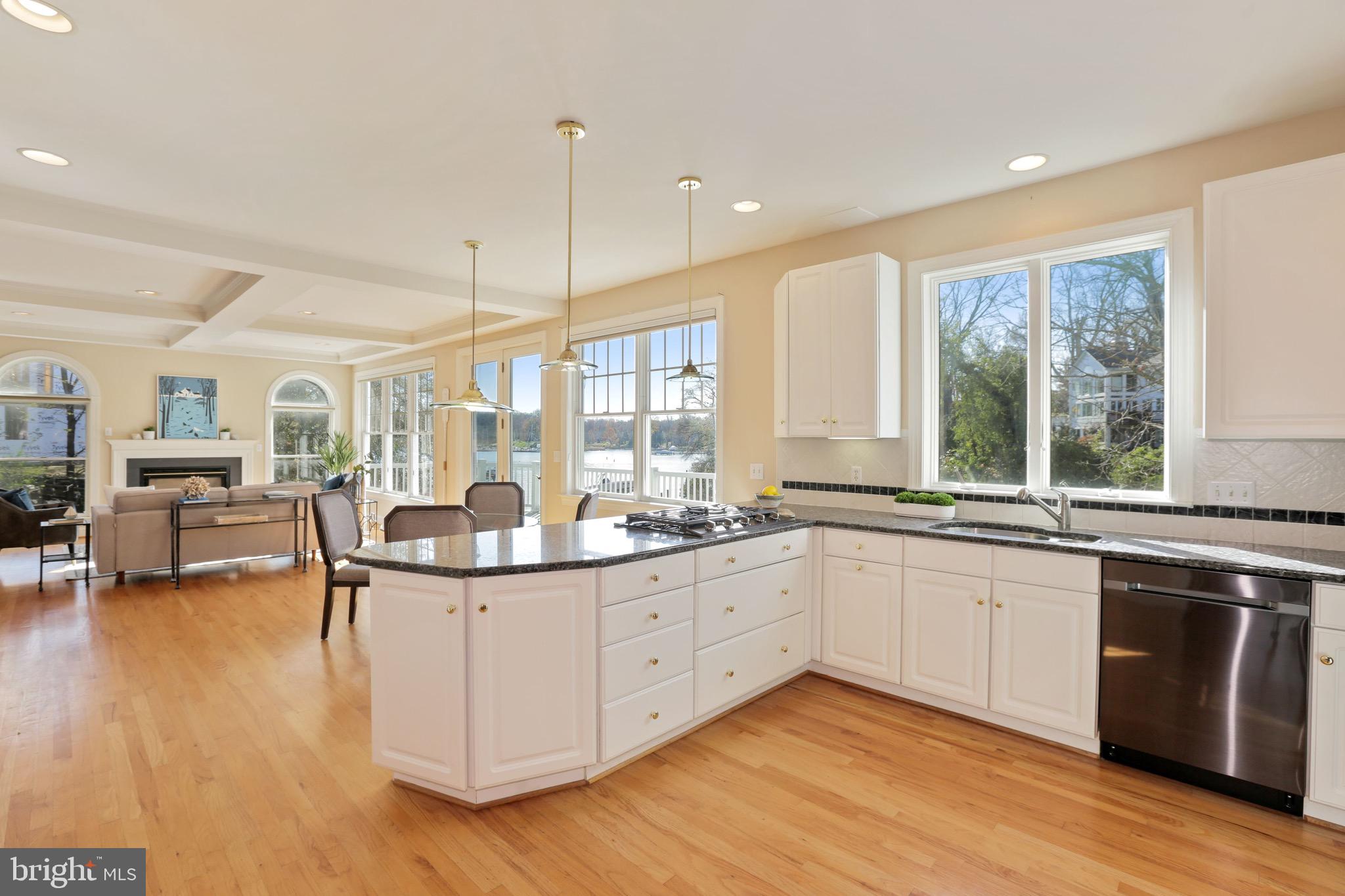 ANNAPOLIS ROADS - Residential