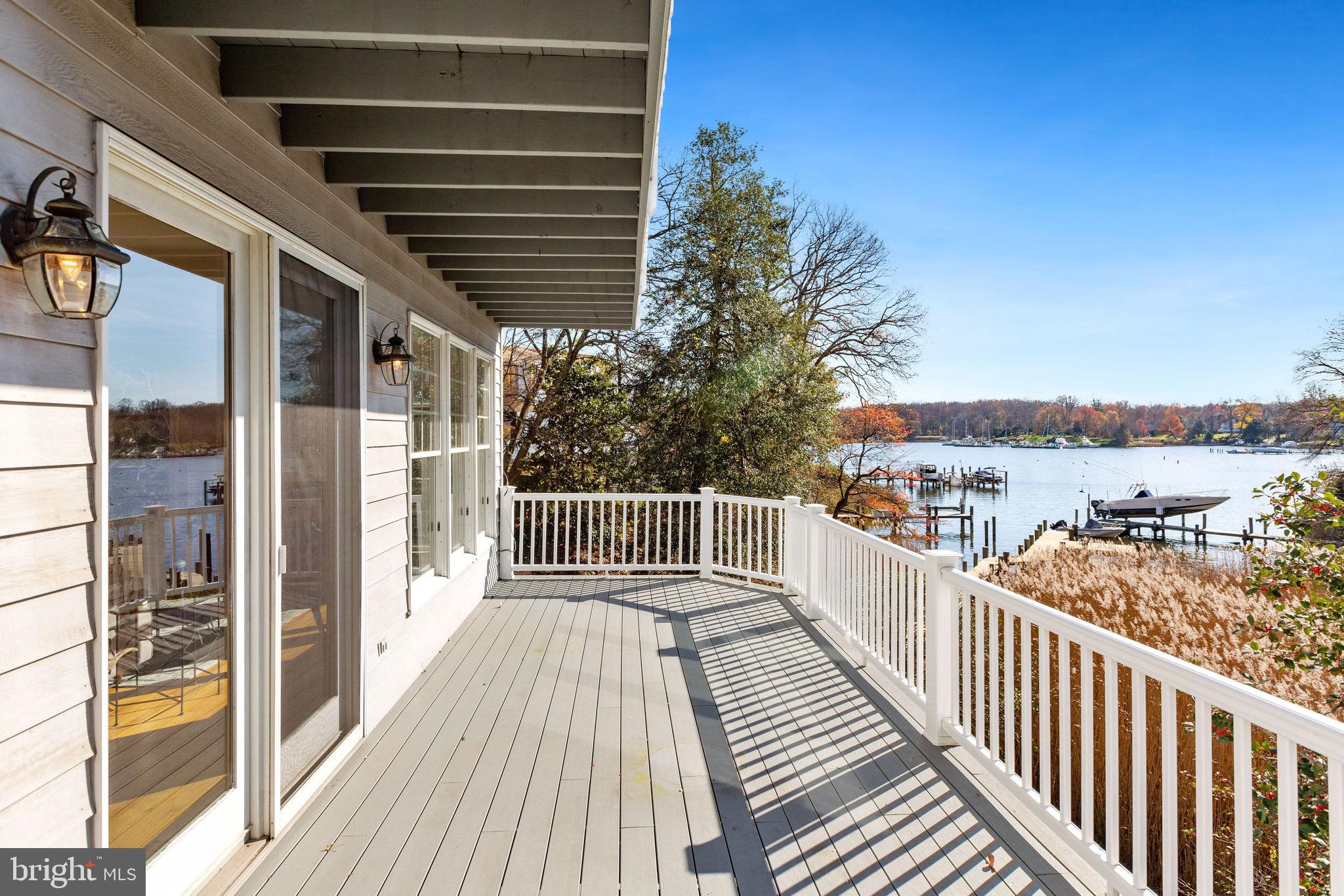 ANNAPOLIS ROADS - Residential