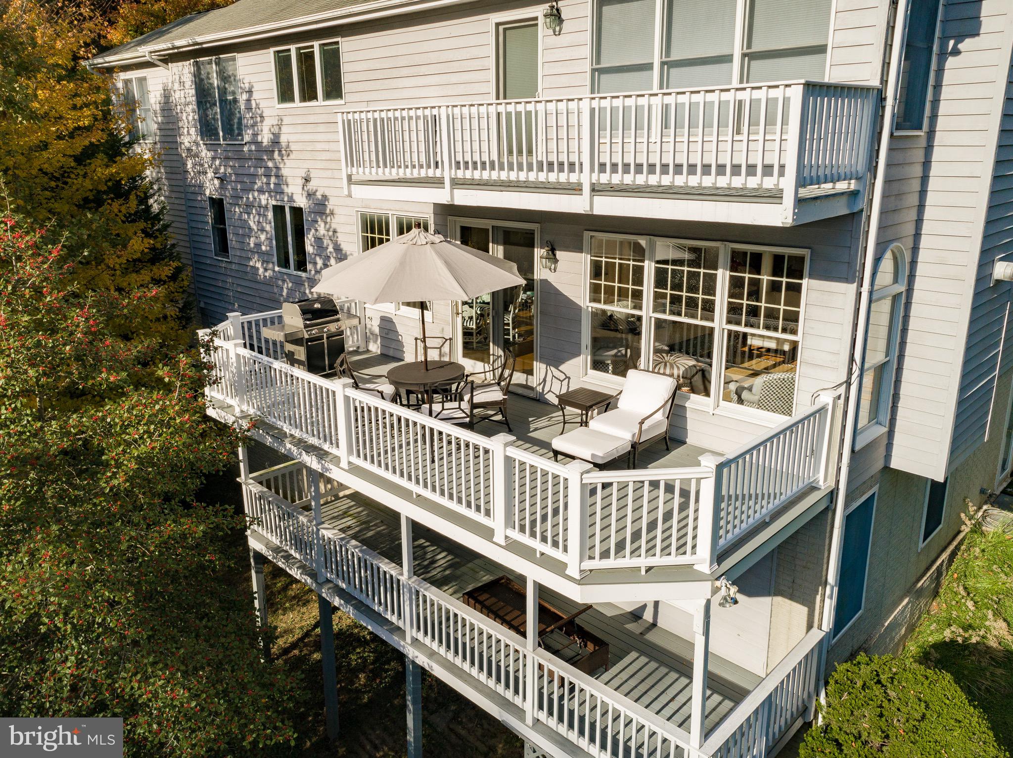 ANNAPOLIS ROADS - Residential