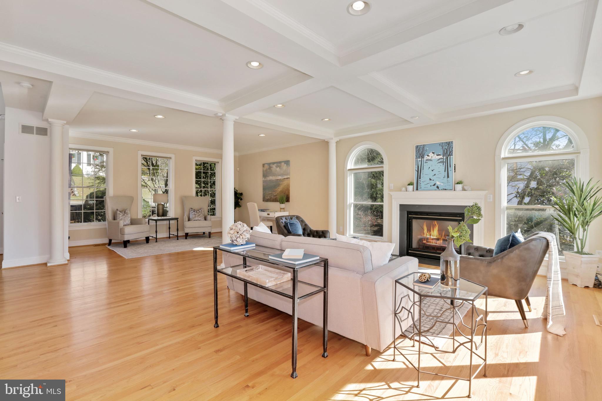 ANNAPOLIS ROADS - Residential