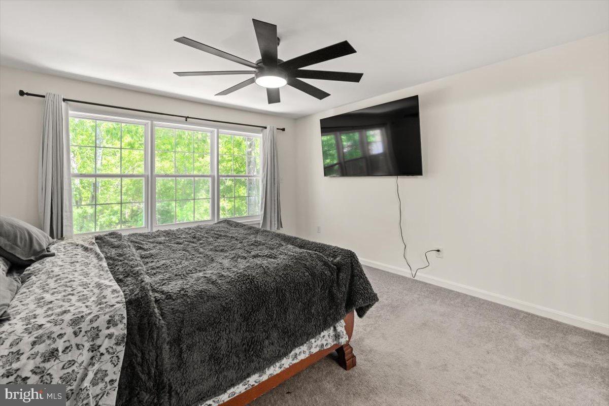 HIDDEN RIVER - Residential Lease