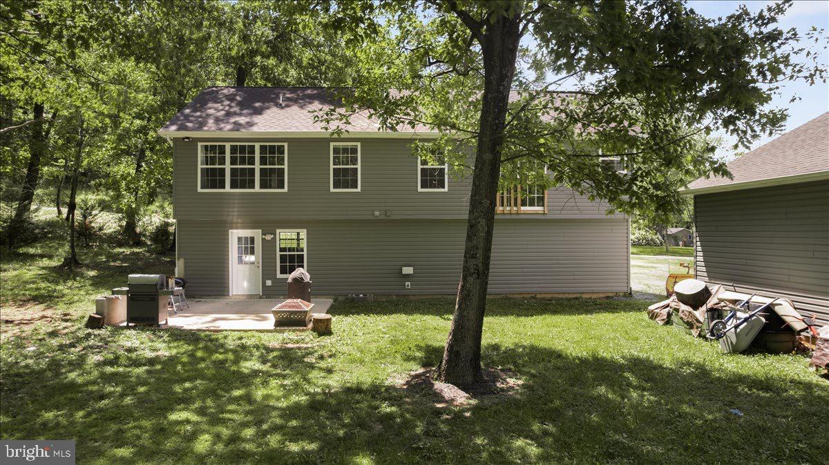 HIDDEN RIVER - Residential Lease