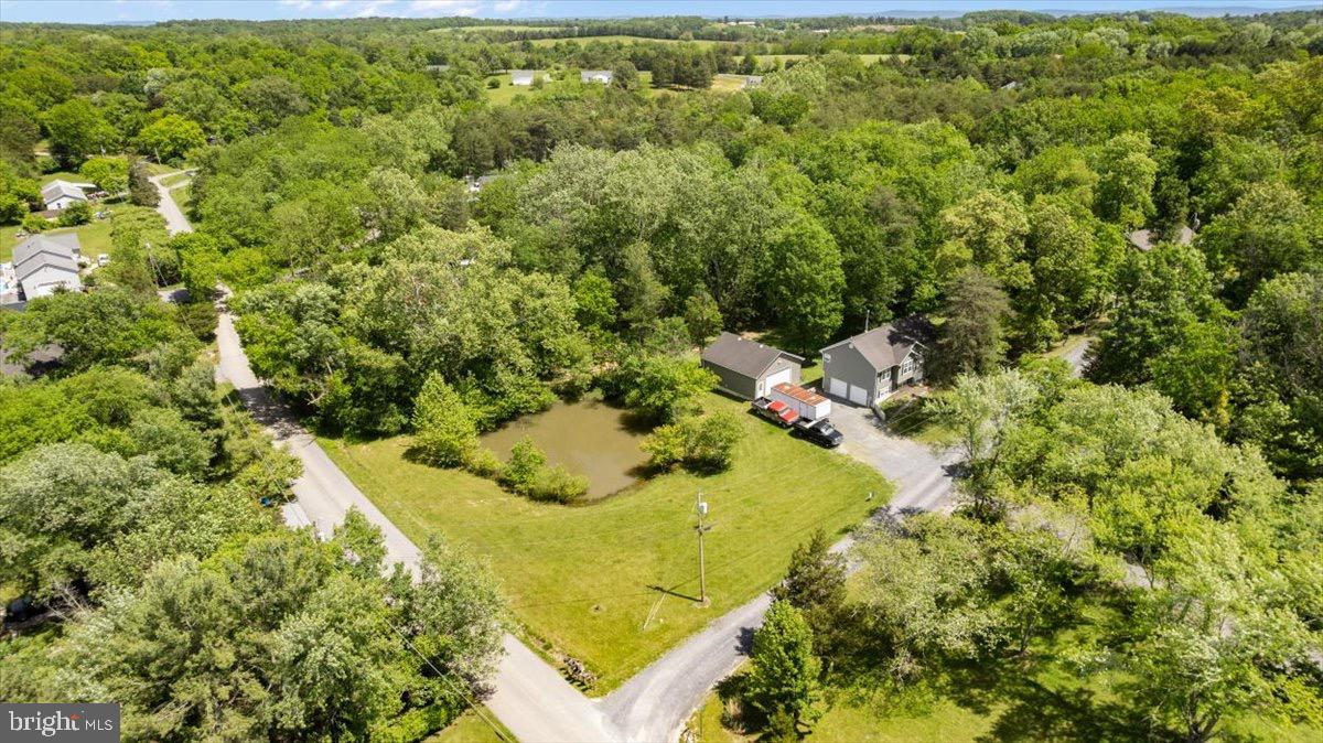 HIDDEN RIVER - Residential Lease