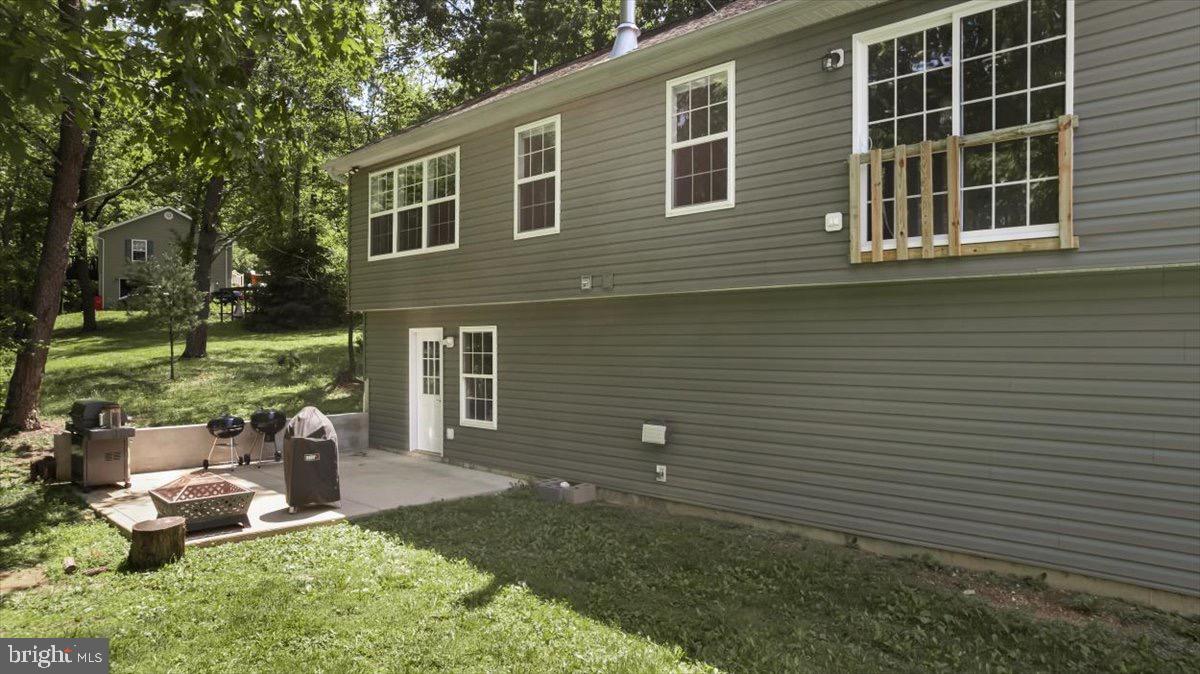 HIDDEN RIVER - Residential Lease