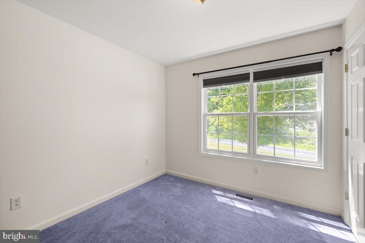 HIDDEN RIVER - Residential Lease