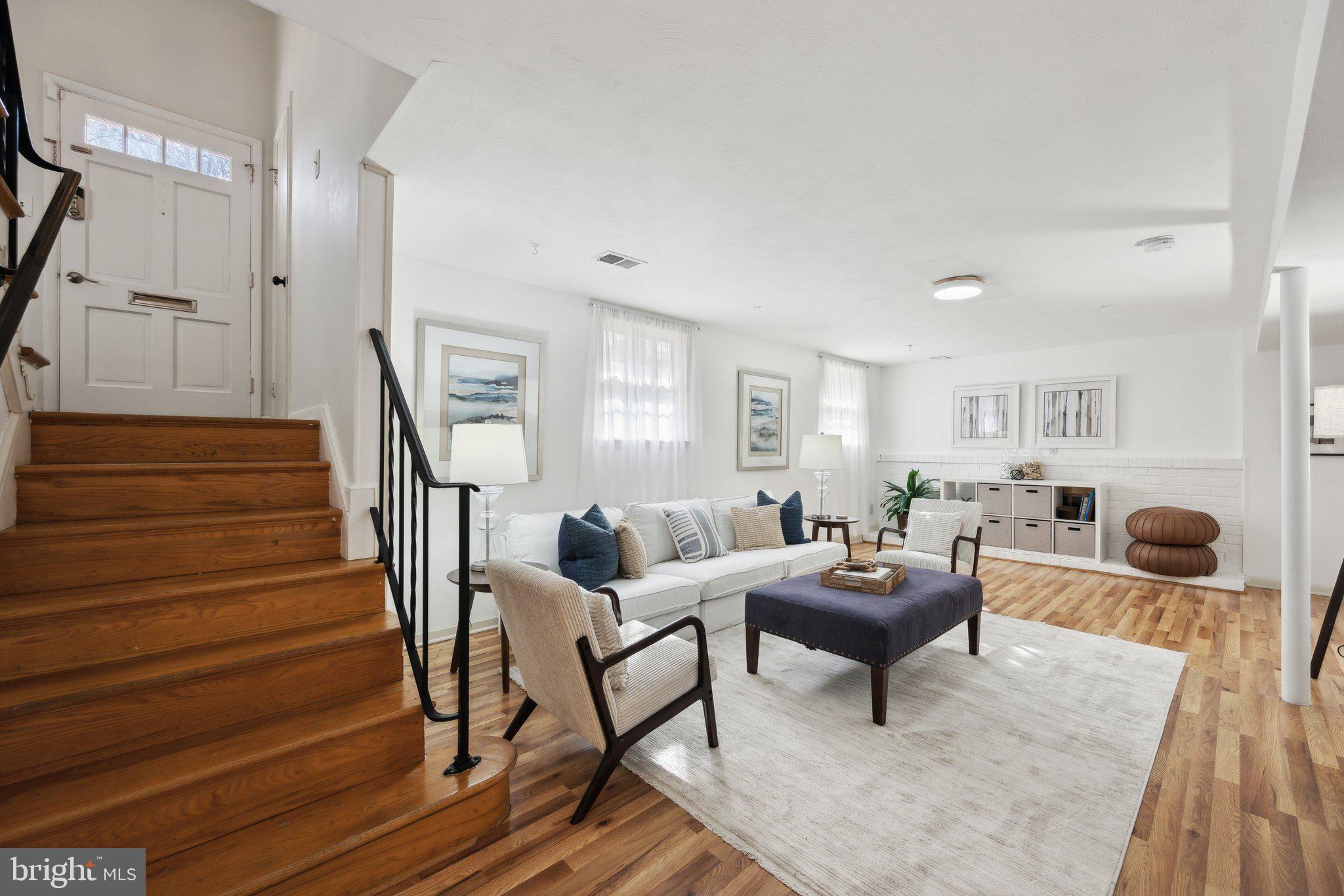 ROCK CREEK MANOR - Residential