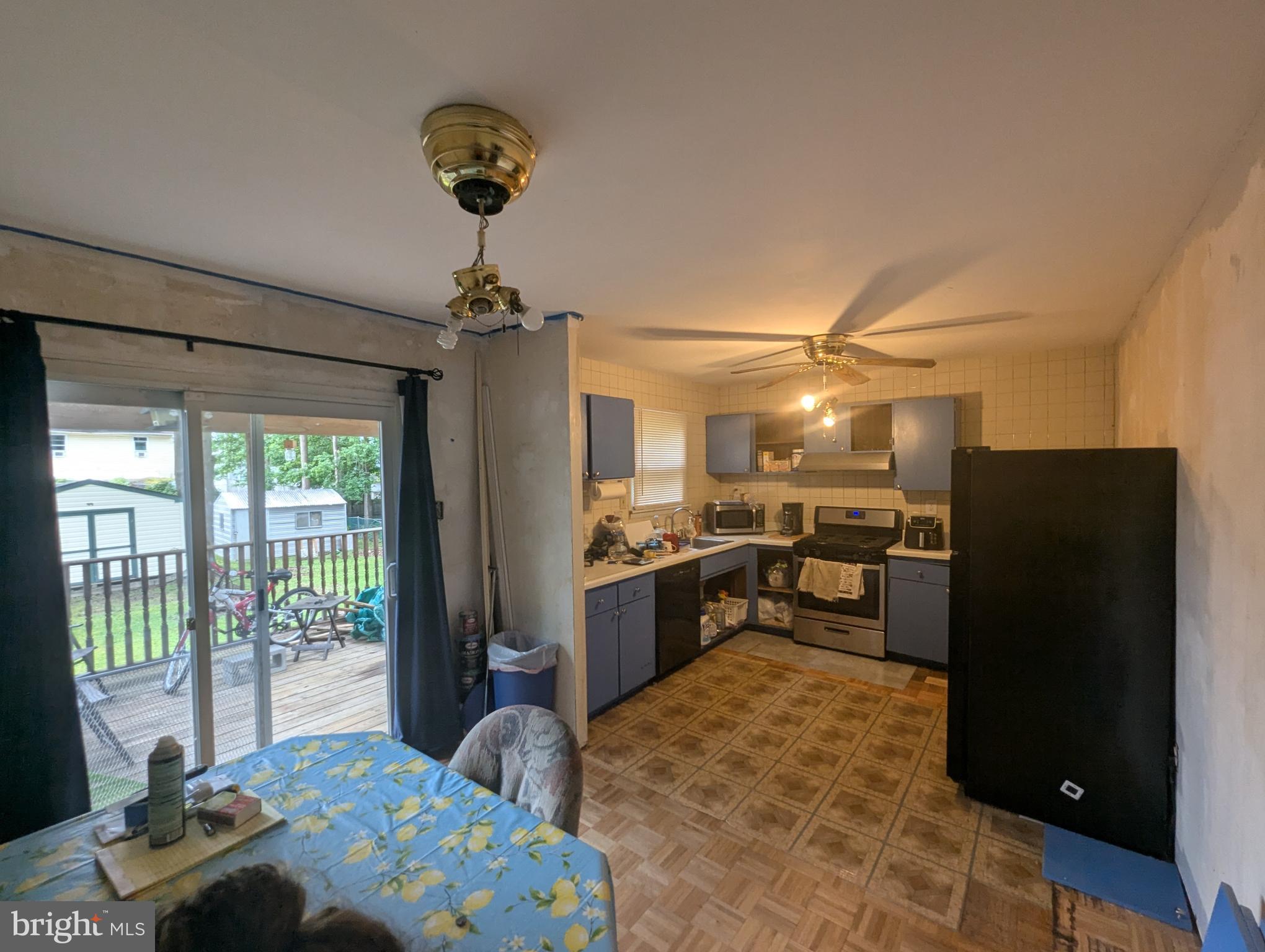 WILLOUGHBY WOODS - Residential