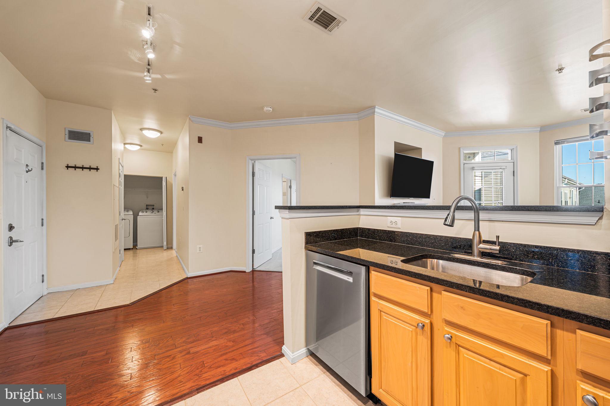 2055 26TH STREET S 5-410
