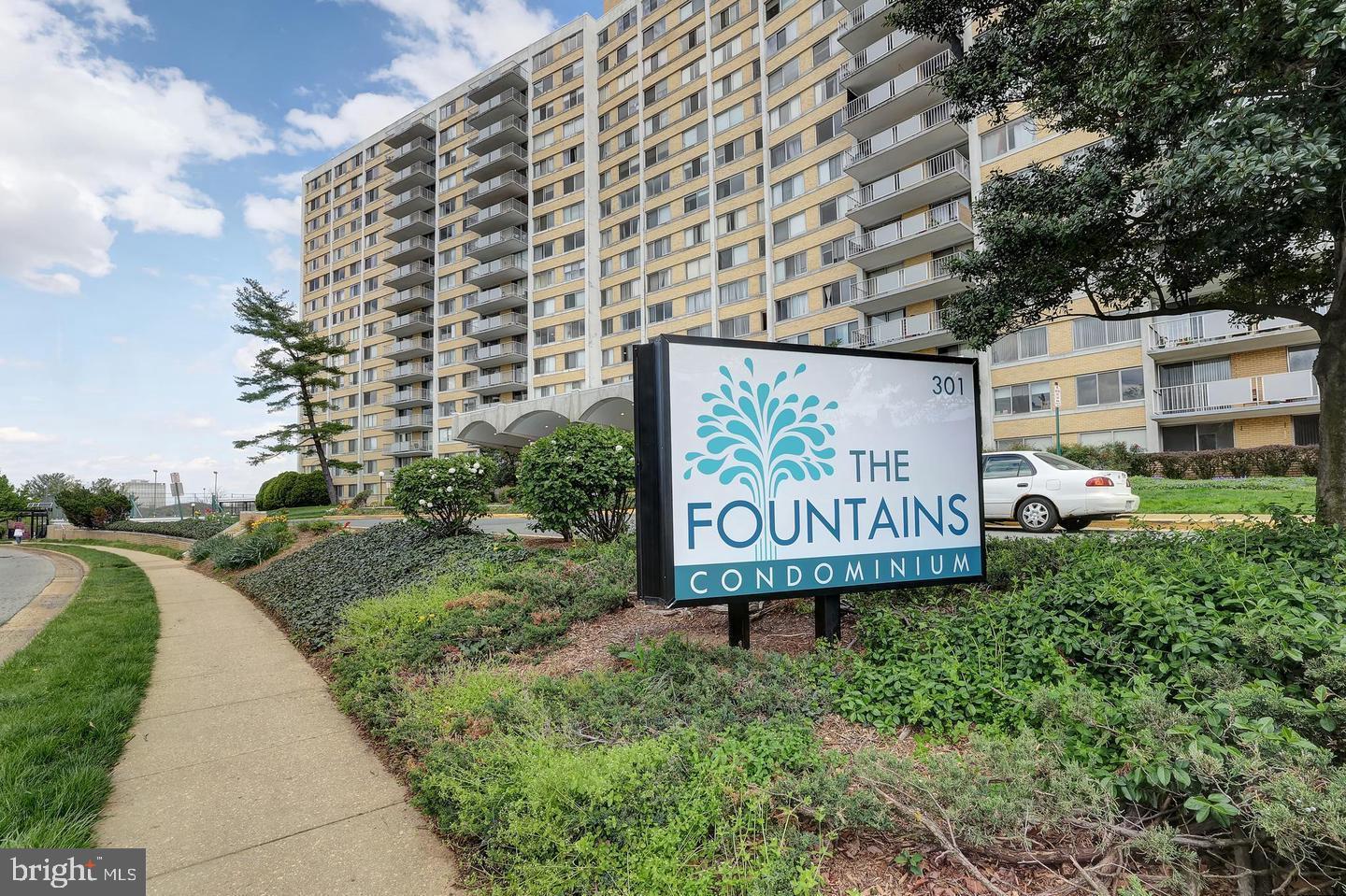 THE FOUNTAINS - Residential