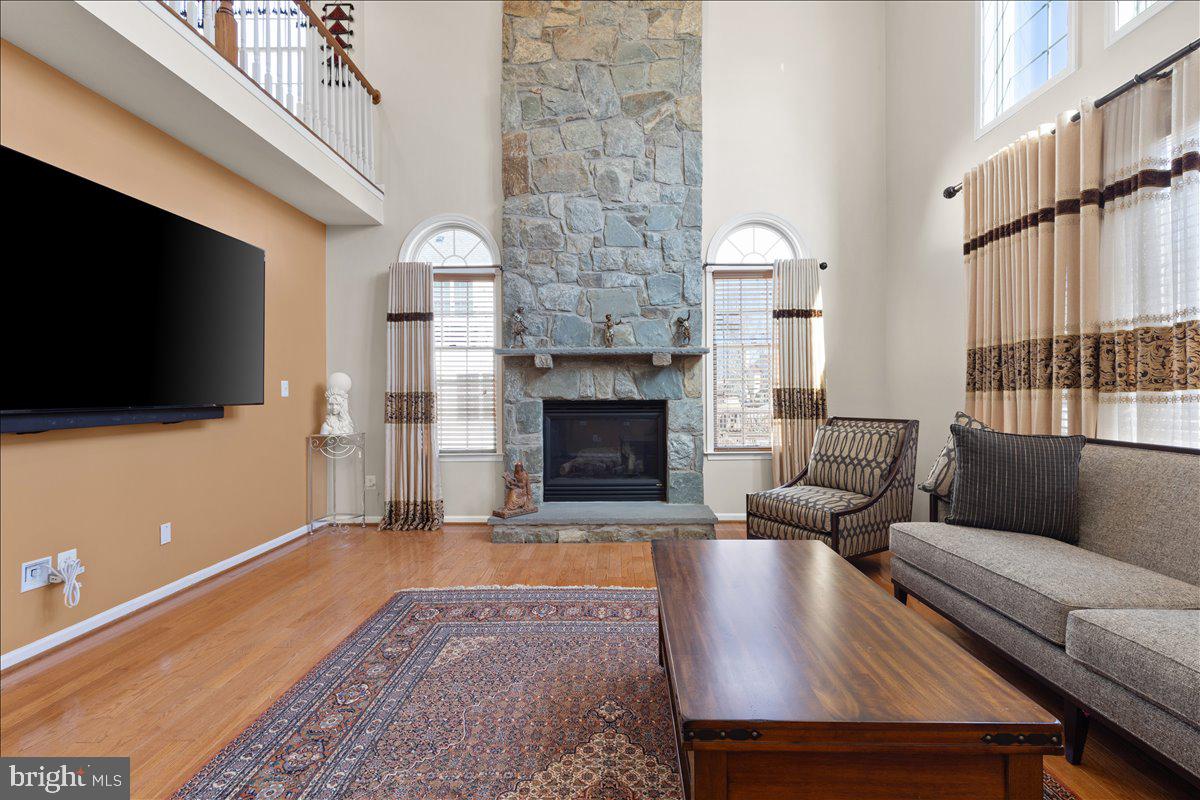 SOUTH RIDING - Residential