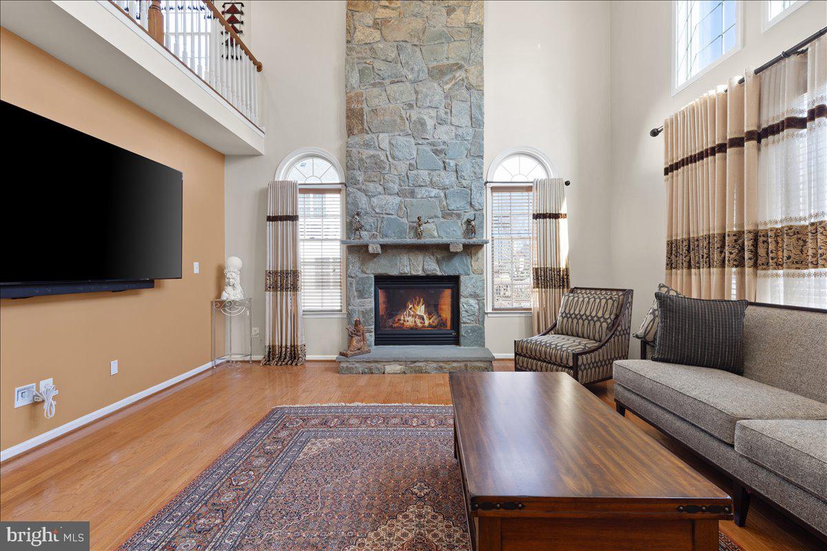 SOUTH RIDING - Residential