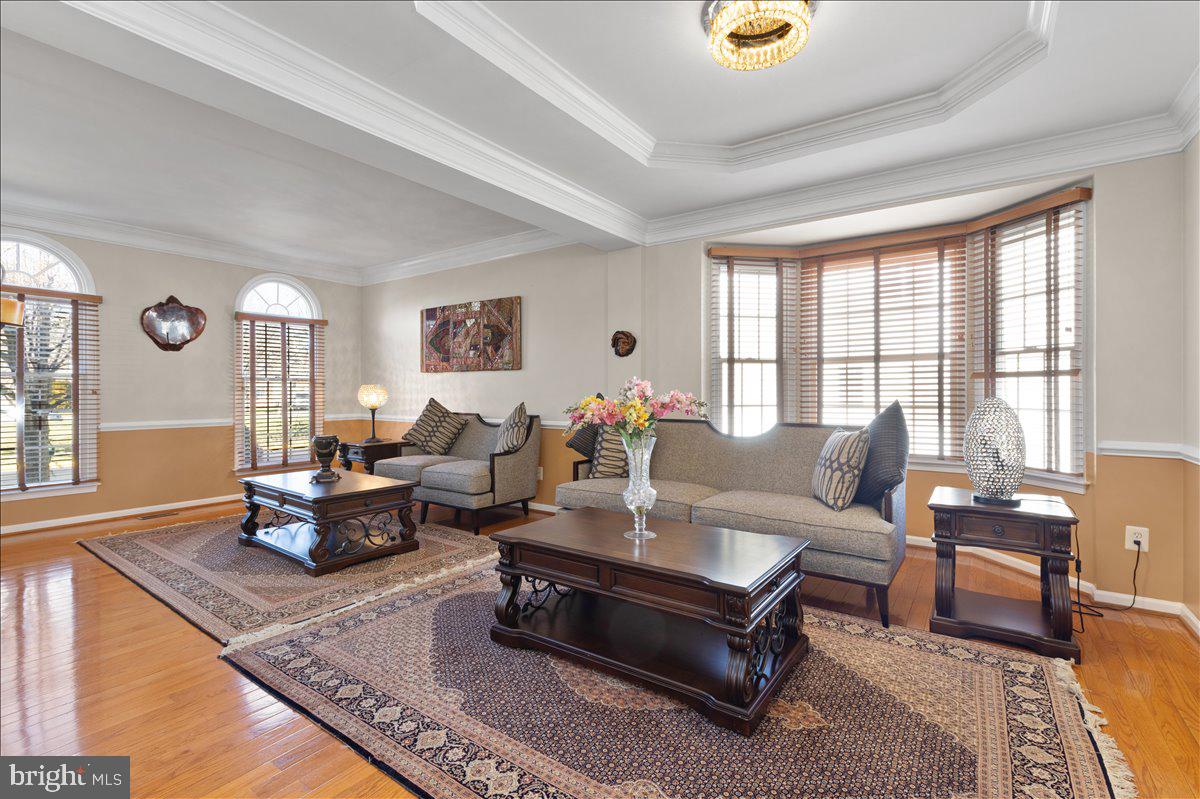 SOUTH RIDING - Residential