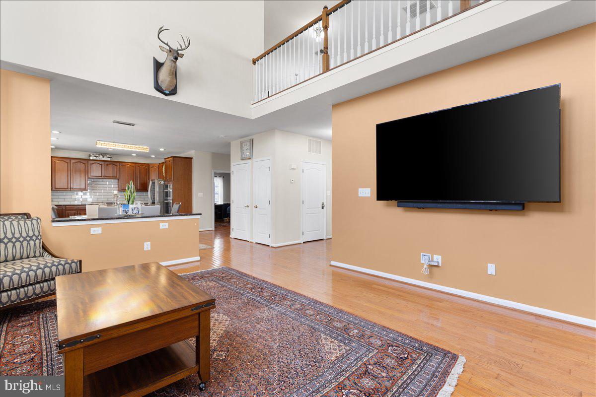 SOUTH RIDING - Residential