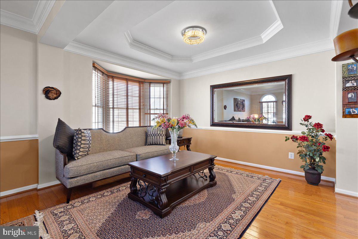 SOUTH RIDING - Residential