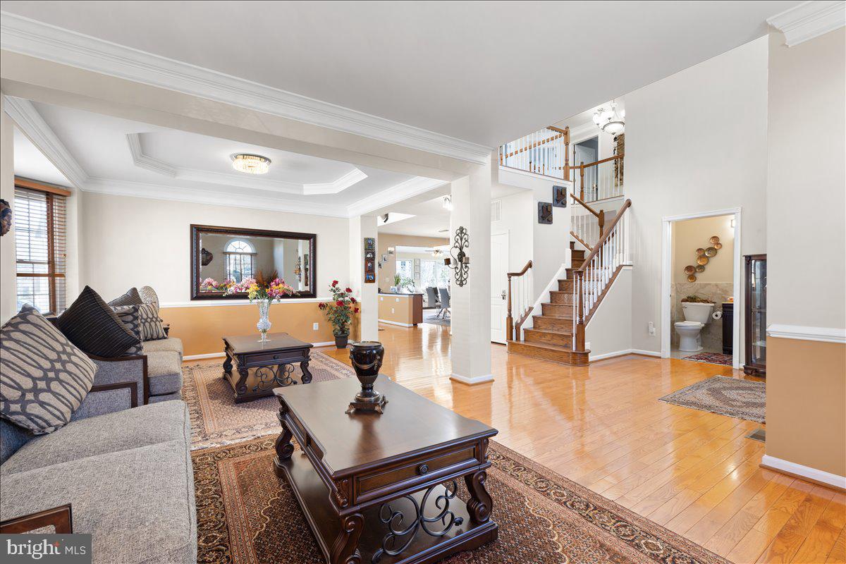 SOUTH RIDING - Residential