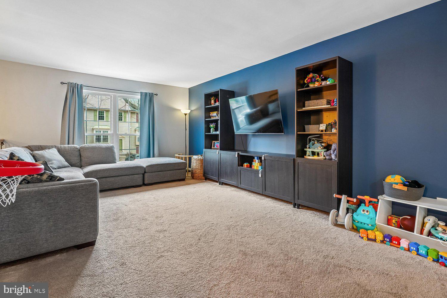 WORTHINGTON WOODS - Residential