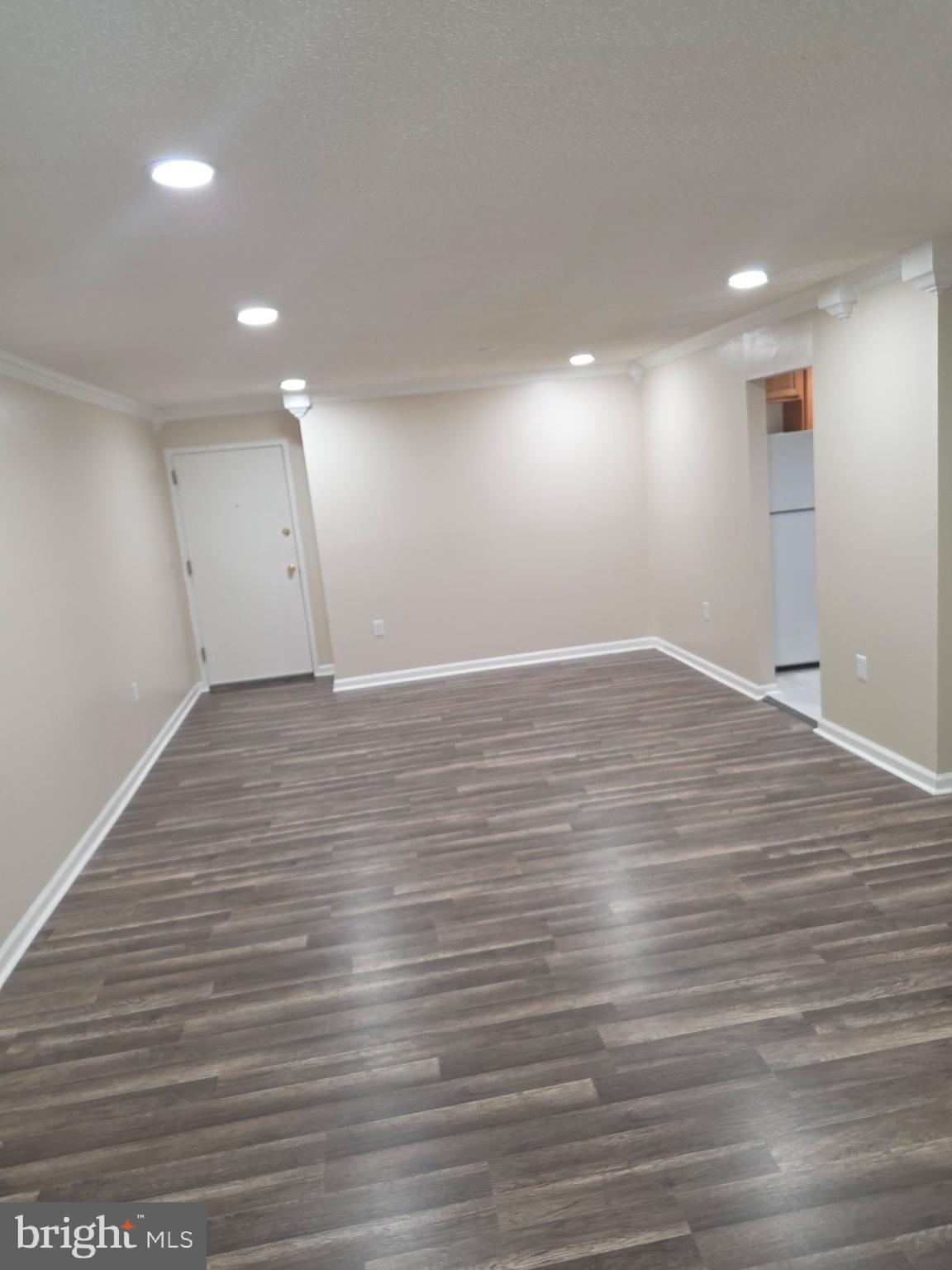 SWANN HILL CONDOMINIUMS - Residential Lease