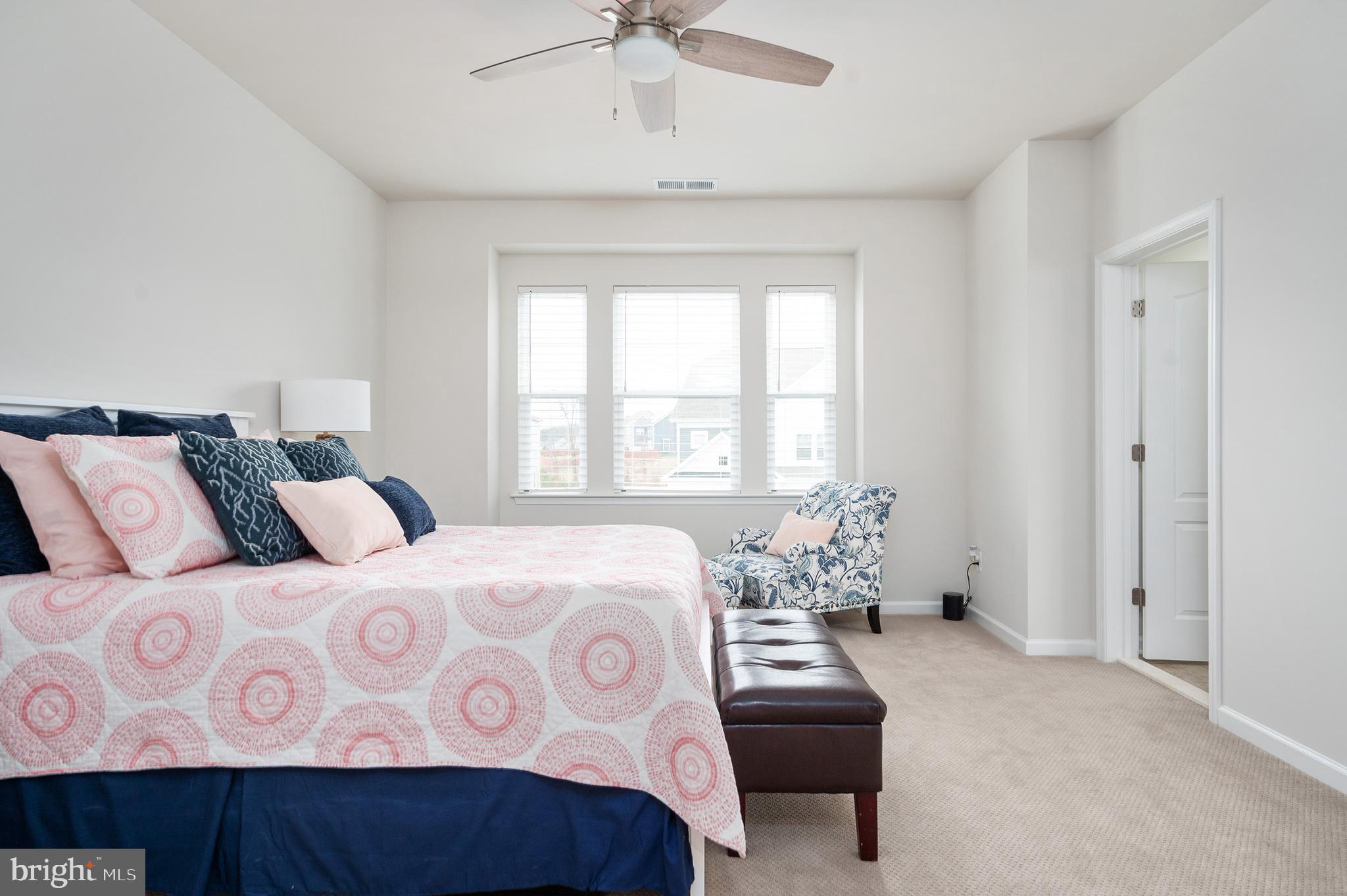 LIBERTY KNOLLS - Residential