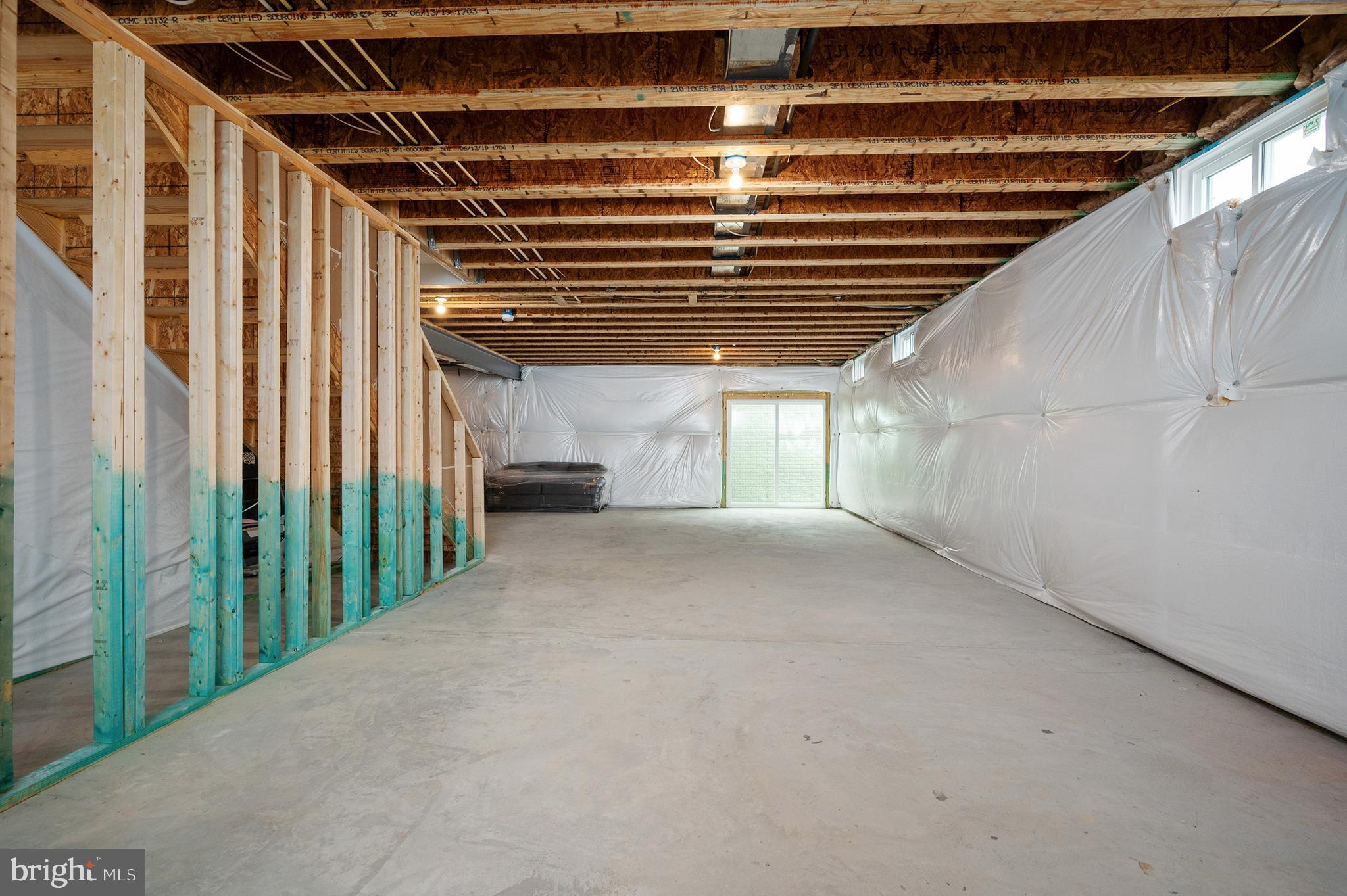 LIBERTY KNOLLS - Residential