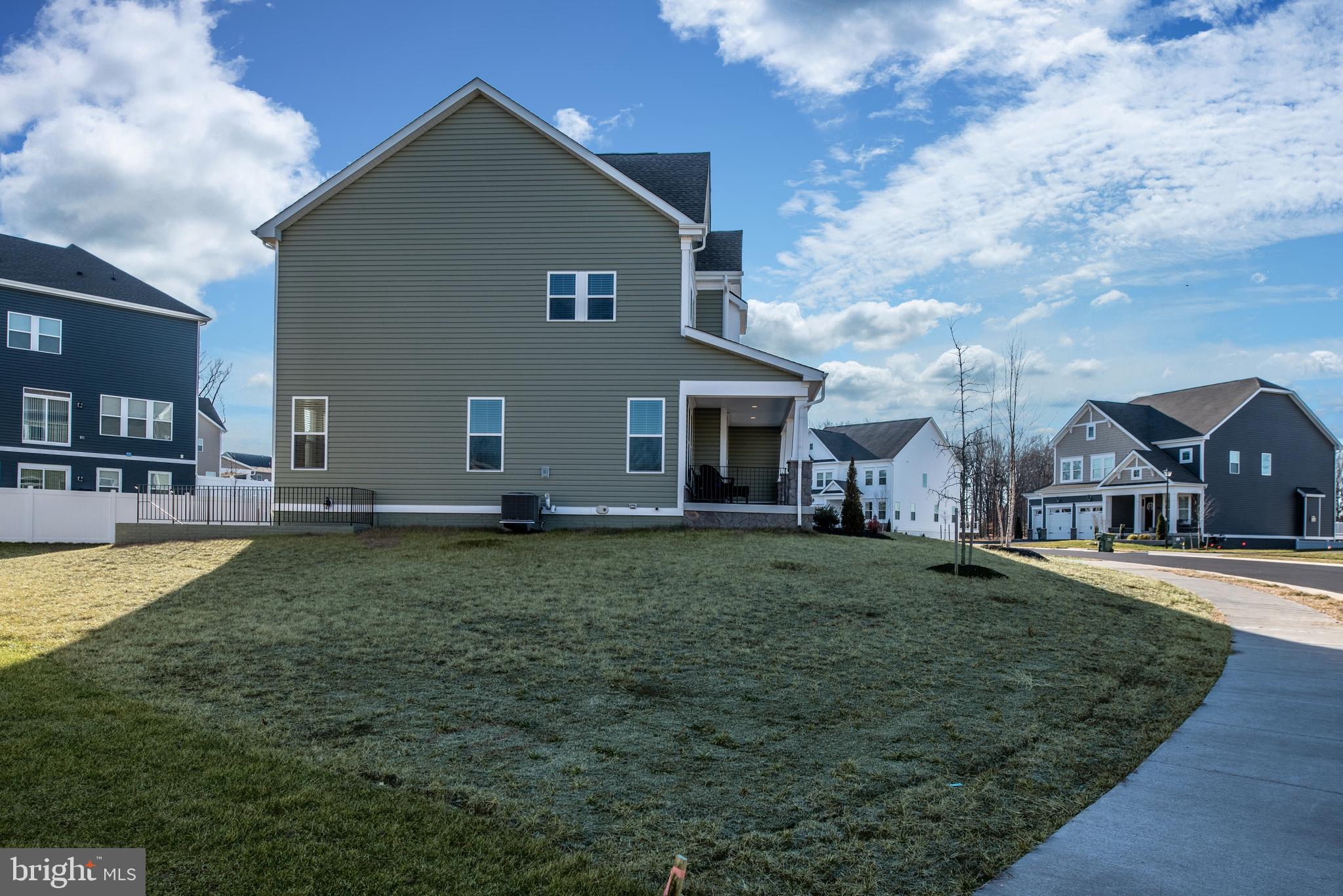 LIBERTY KNOLLS - Residential