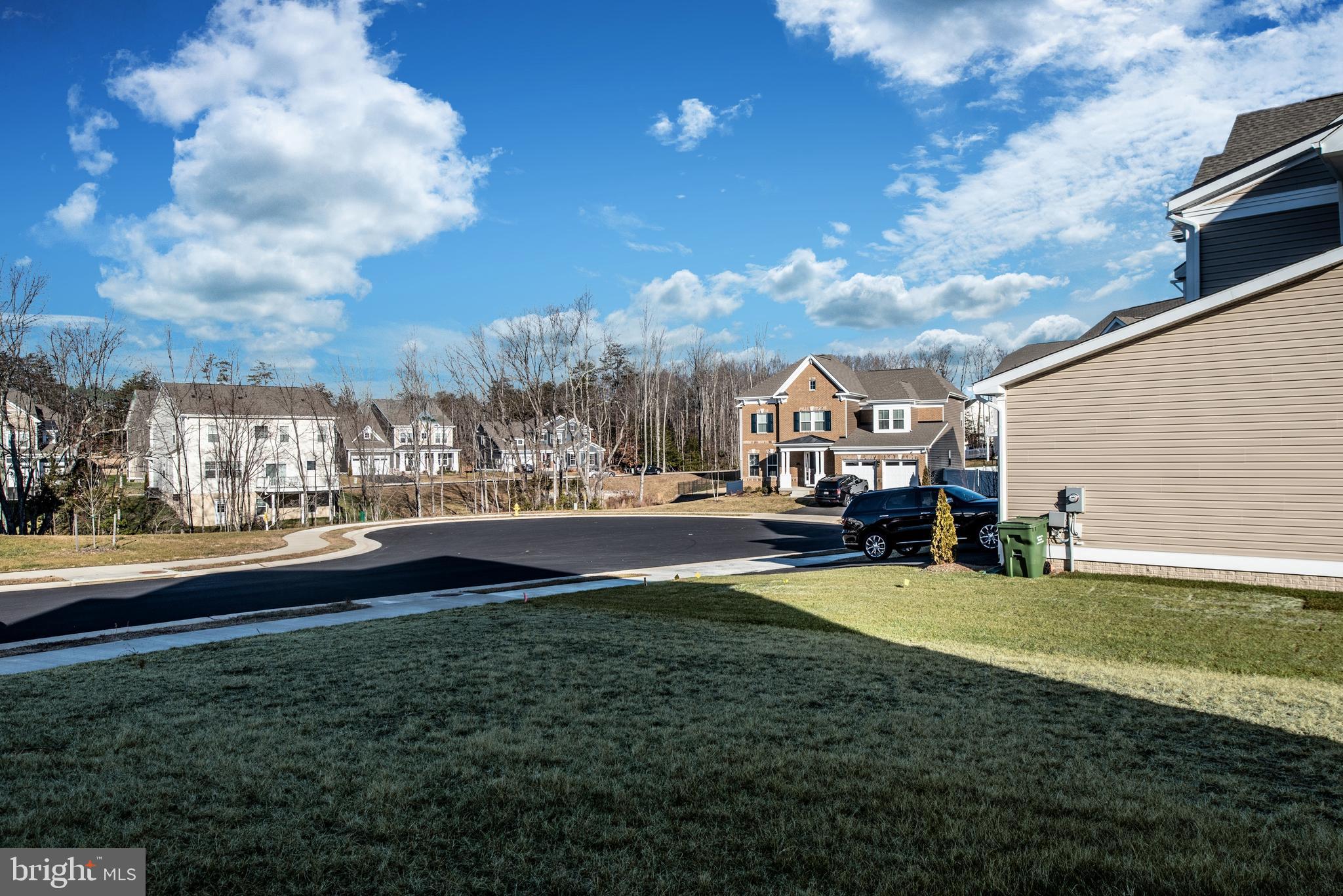 LIBERTY KNOLLS - Residential