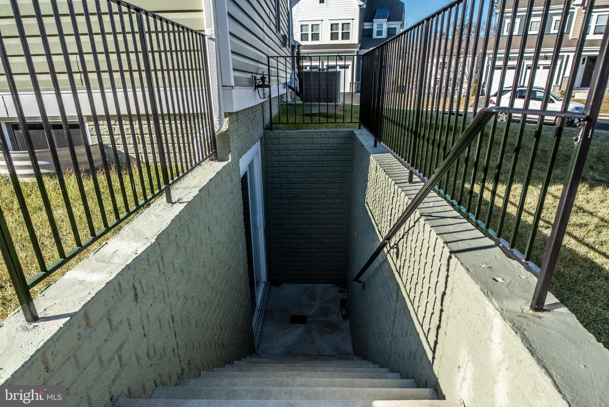 LIBERTY KNOLLS - Residential