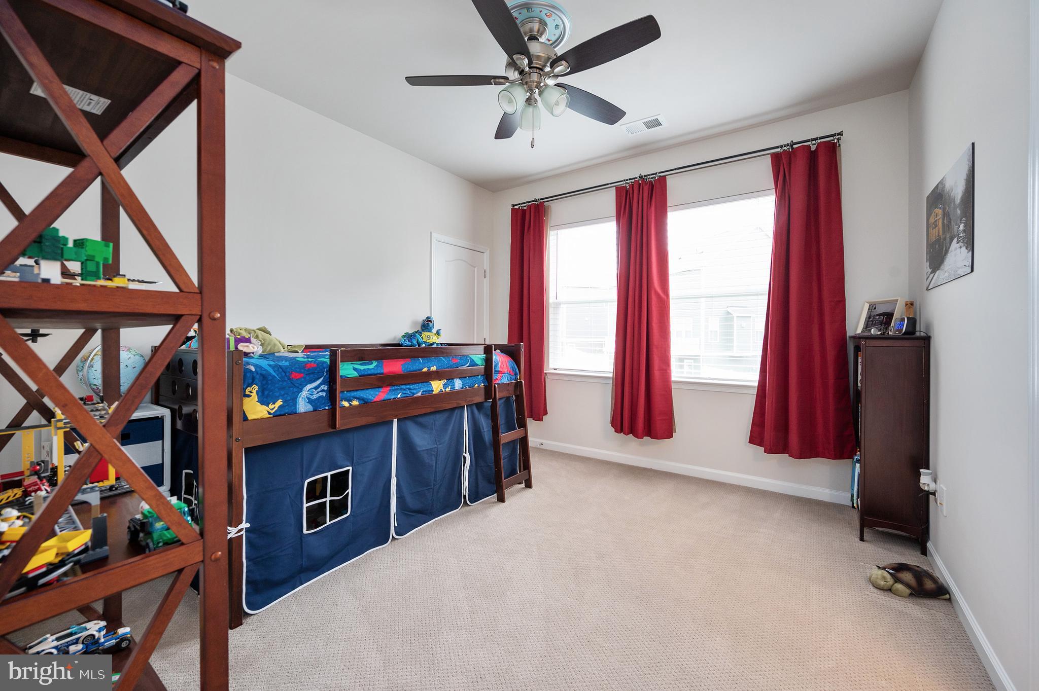 LIBERTY KNOLLS - Residential